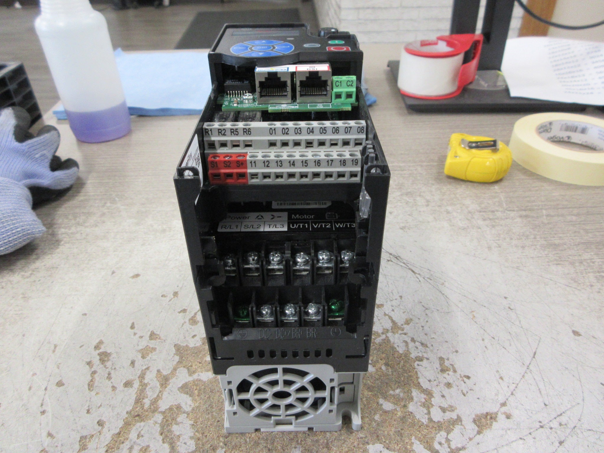 Allen-Bradley PowerFlex 525 AC Drive 25B-B2P5N104 Ser. A F/W: 7.001 0.5HP Used