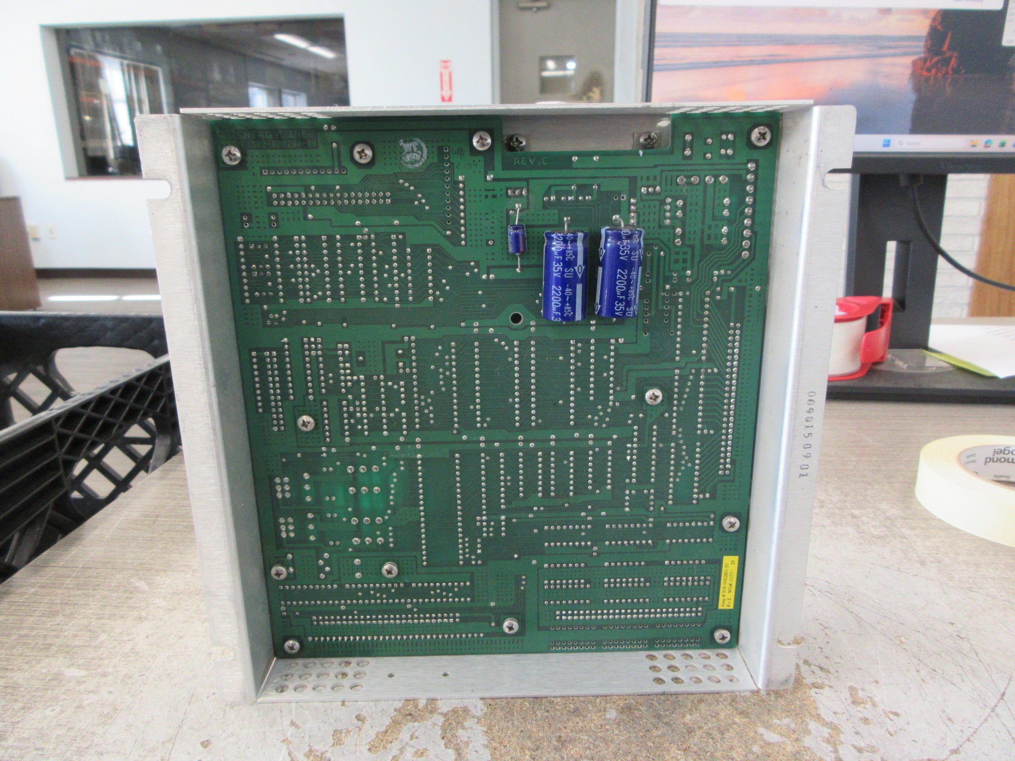 McQuay Chiller Control Module 860-654873B-50 S/W: SC3-E18A Used