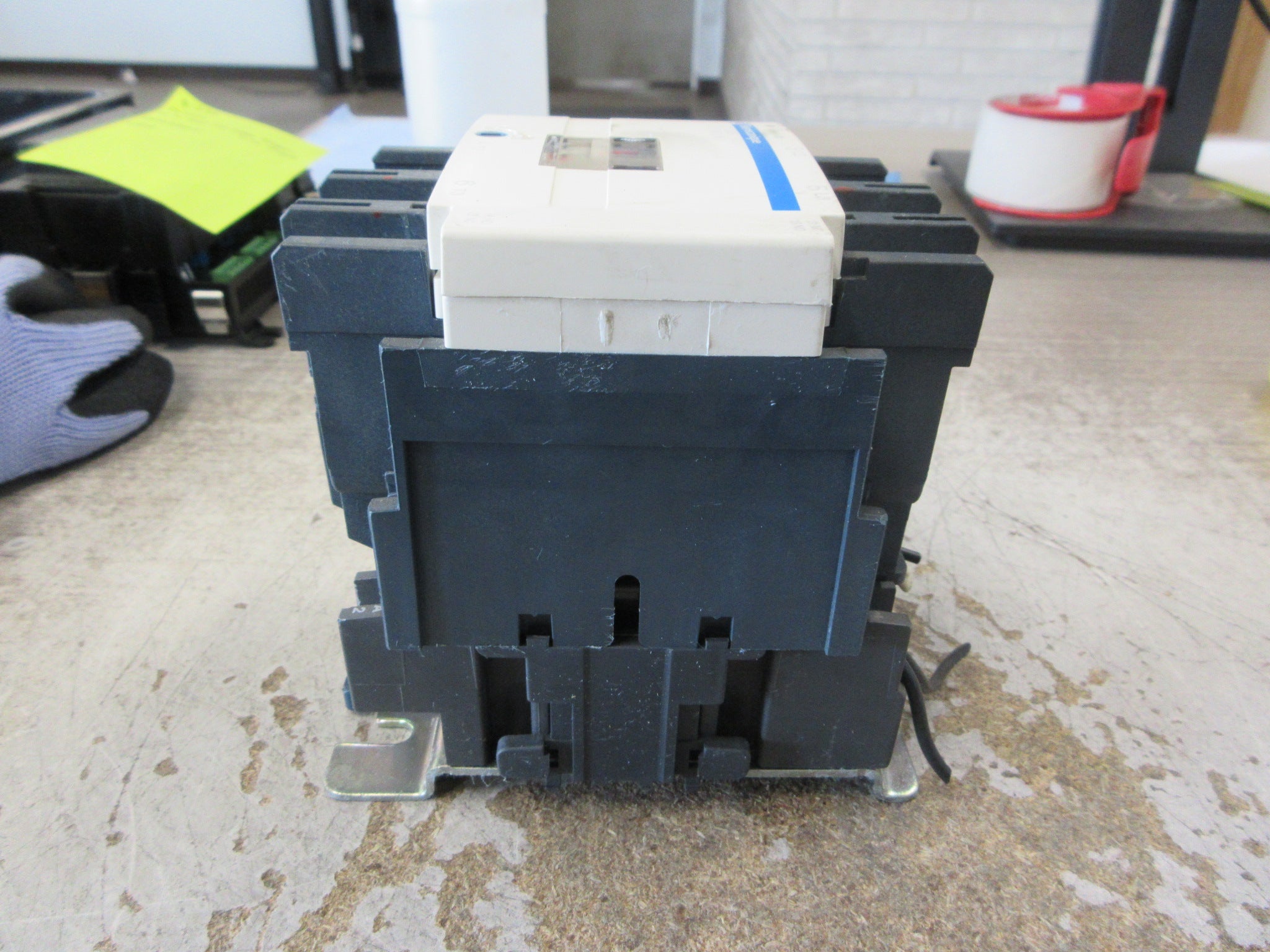 Telemecanique Contactor LC1 D806 / LC1 D80116 120V Coil 110A 600V Used