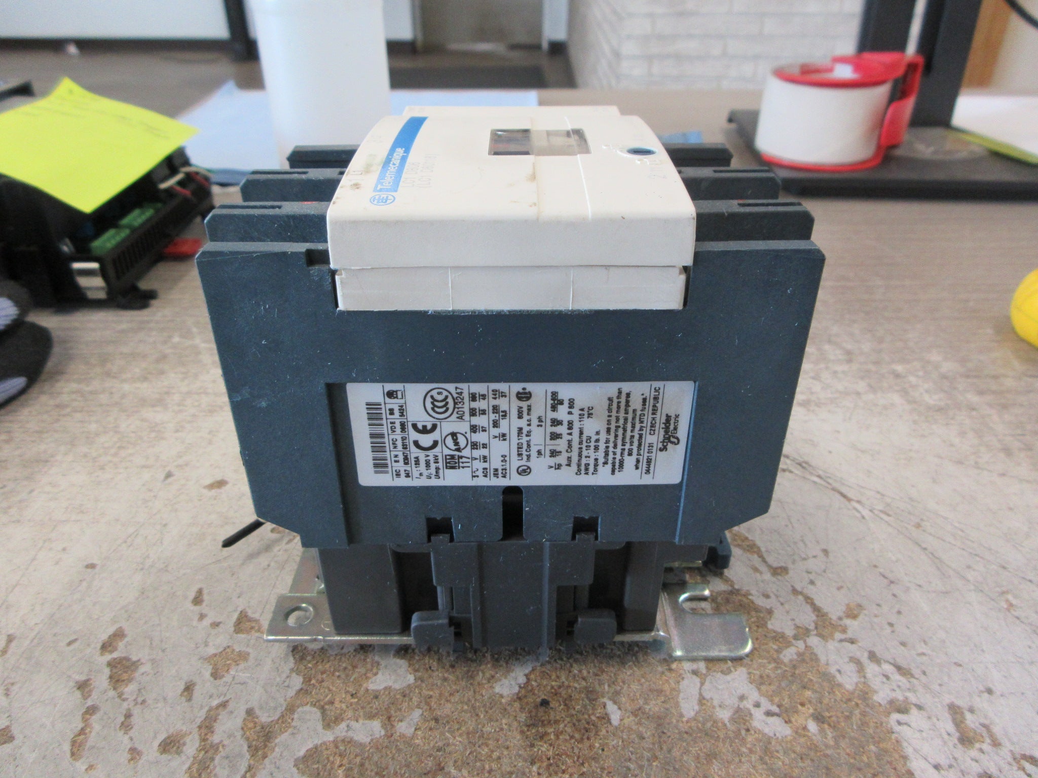 Telemecanique Contactor LC1 D806 / LC1 D80116 120V Coil 110A 600V Used