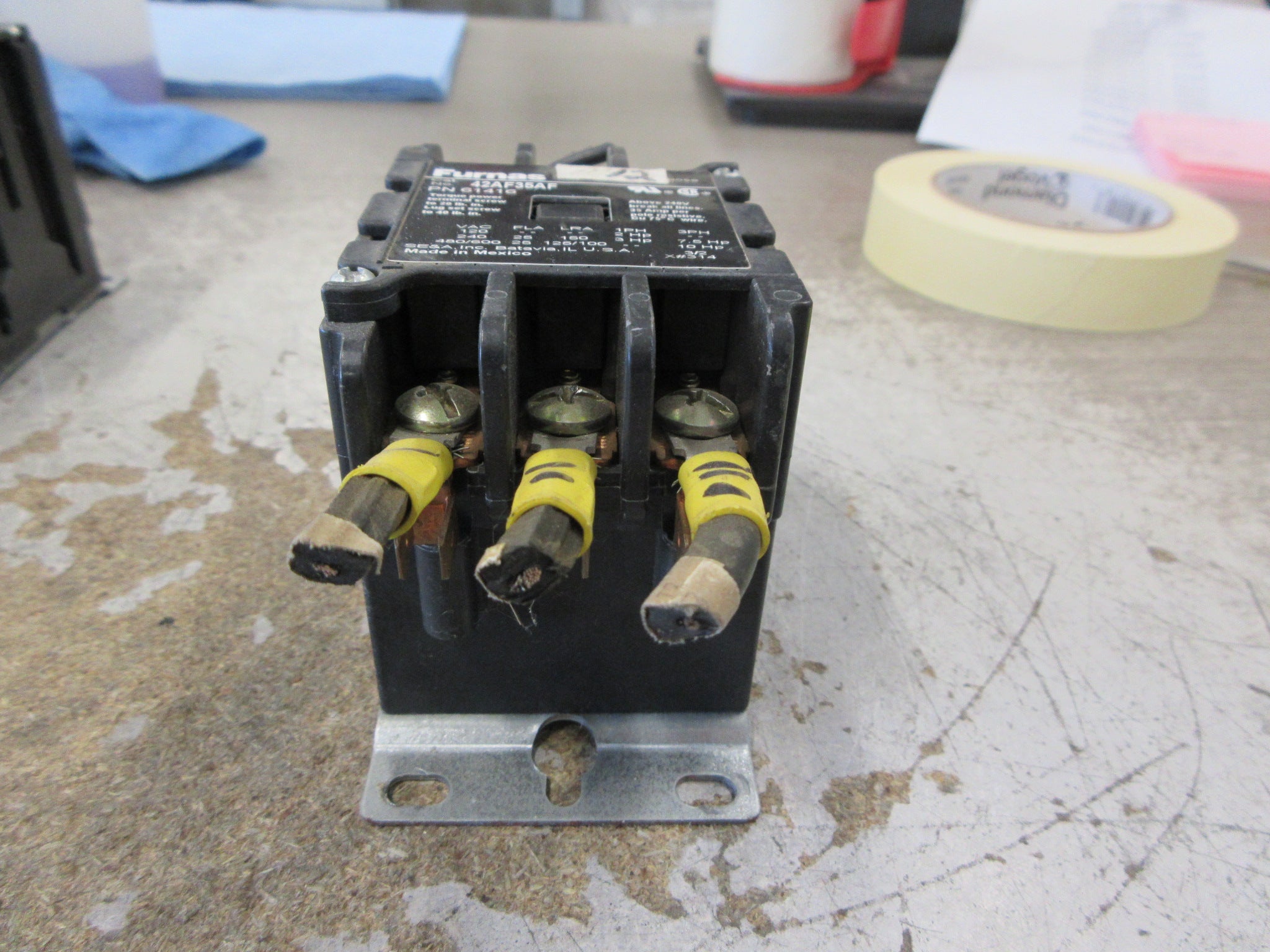 Furnas Definite Purpose Contactor 42AF35AF 120V Coil 25A 600V Used