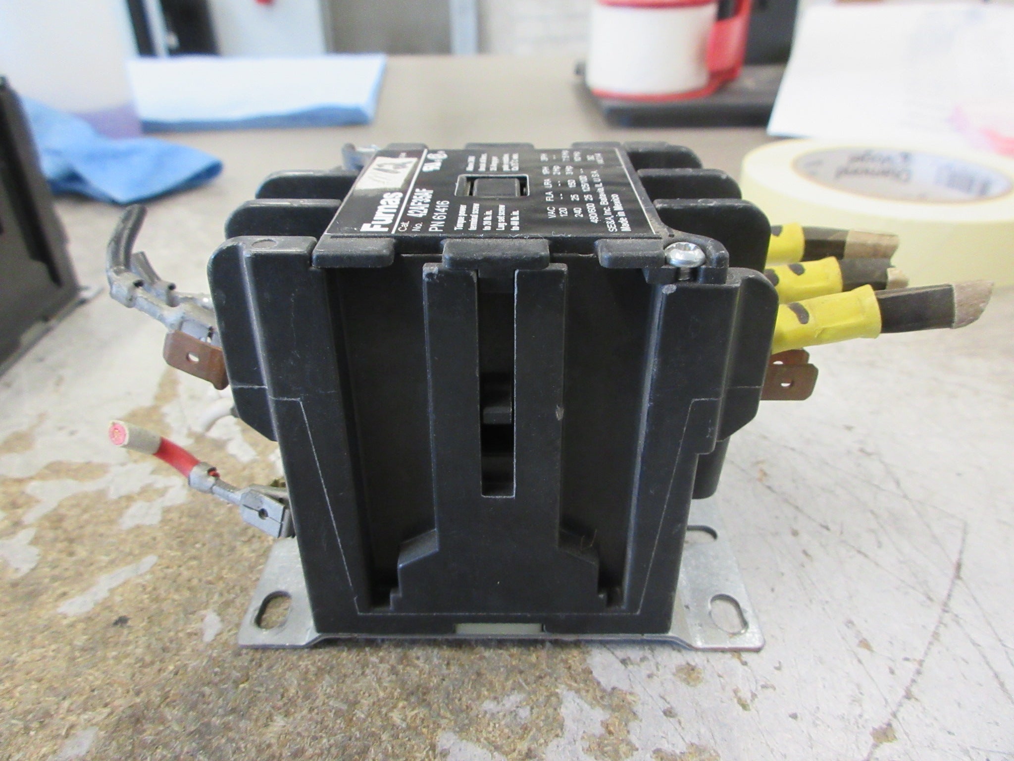 Furnas Definite Purpose Contactor 42AF35AF 120V Coil 25A 600V Used