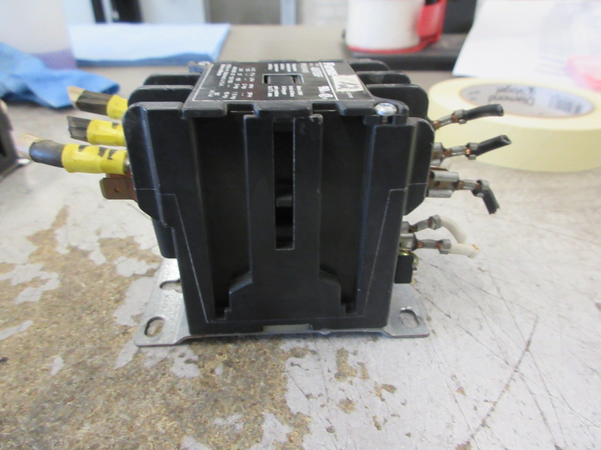 Furnas Definite Purpose Contactor 42AF35AF 120V Coil 25A 600V Used