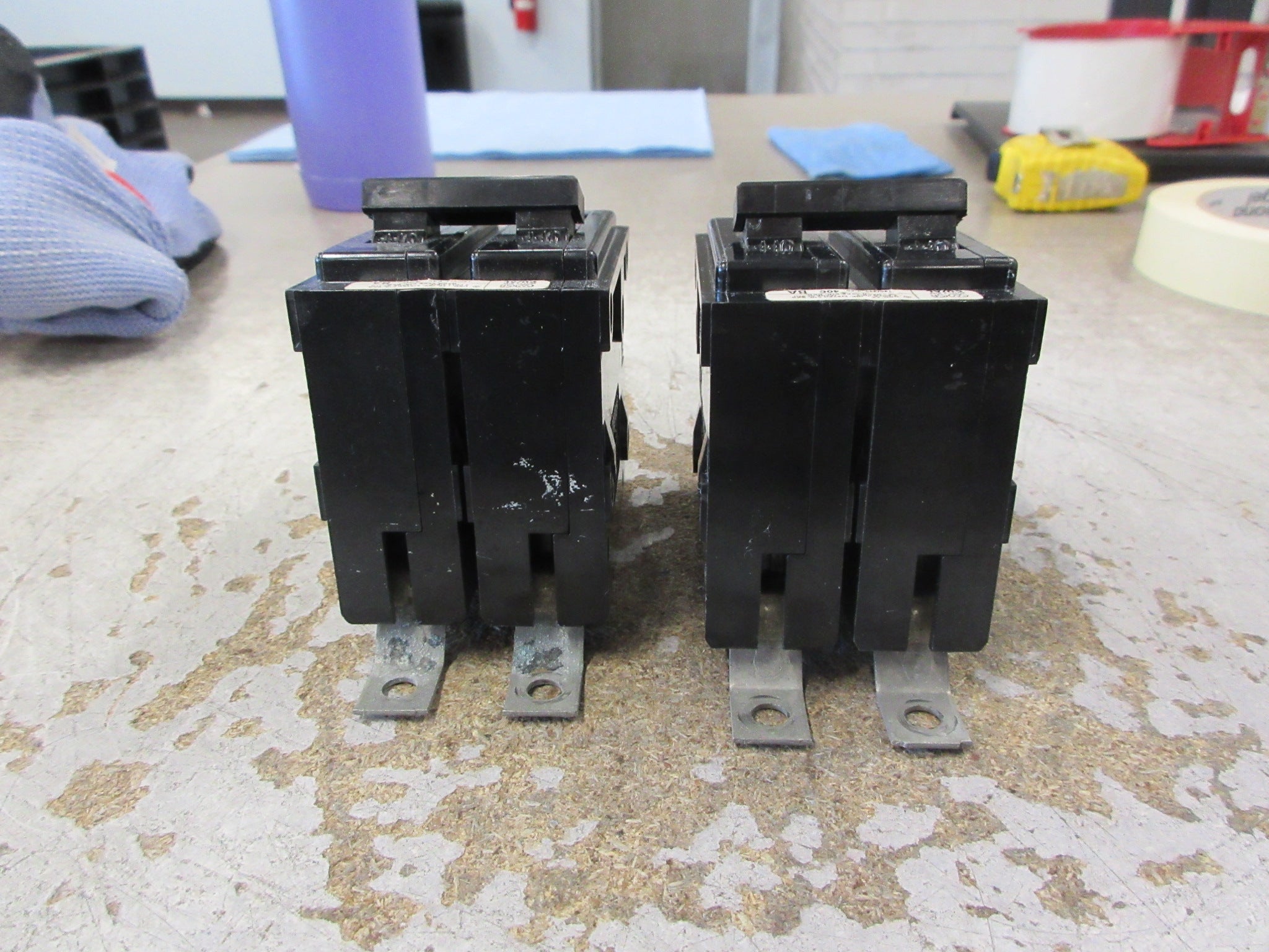 Cutler-Hammer Type BA Circuit Breaker BA220 20A 120/240V 2P *Lot of 2* Used