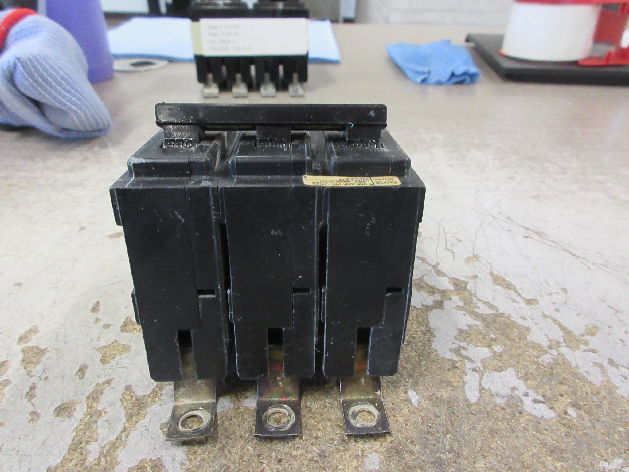Westinghouse Quicklag B Bolt-On Circuit Breaker QBHW3100H 100A 240V 3P Used