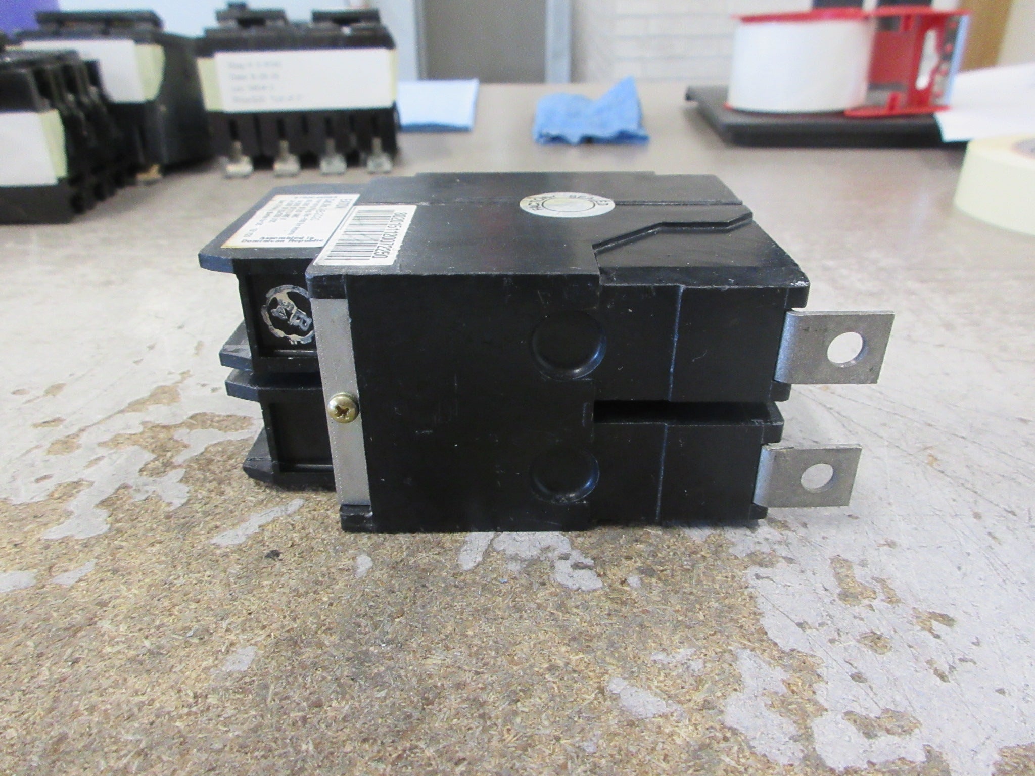Eaton Bolt-On Circuit Breaker GHB2020 20A 240/277/480V 2P Used