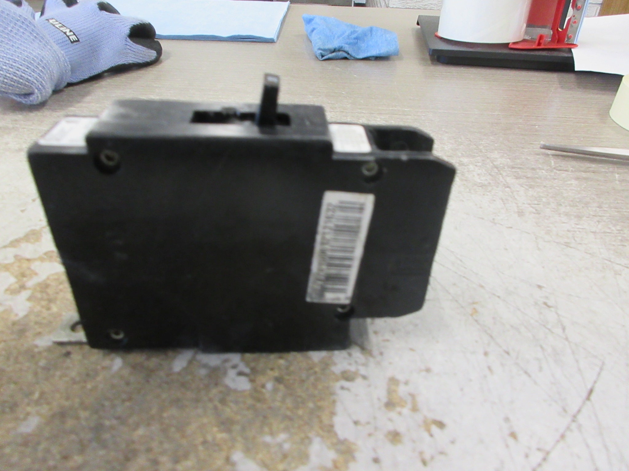 Eaton Bolt-On Circuit Breaker GHB1030 30A 120/277V 1P Used