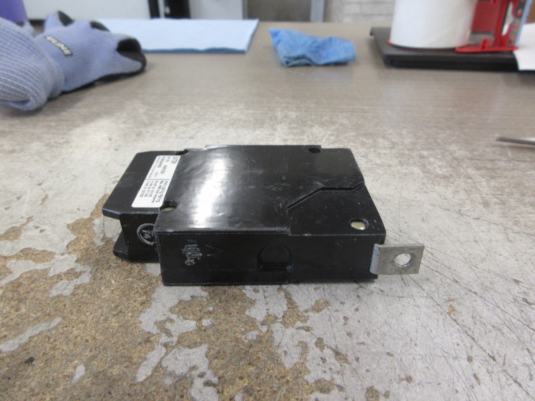 Eaton Bolt-On Circuit Breaker GHB1030 30A 120/277V 1P Used