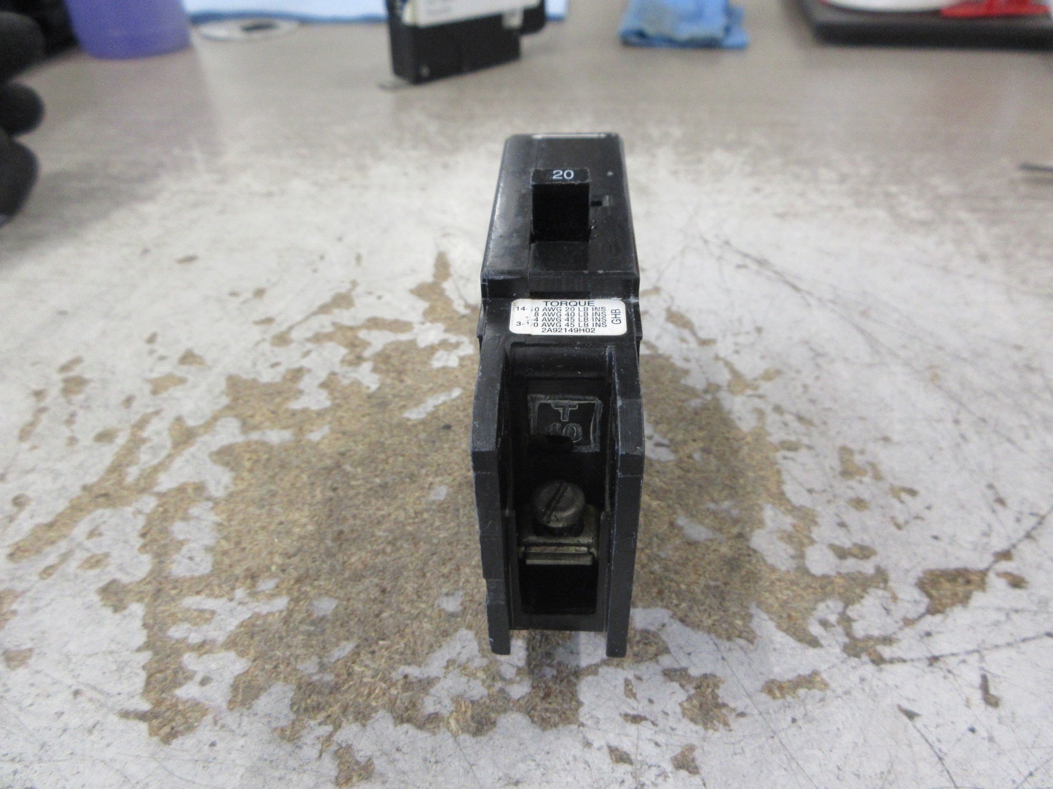Cutler-Hammer Bolt-On Circuit Breaker GHB1020 20A 120/277V 1P Used