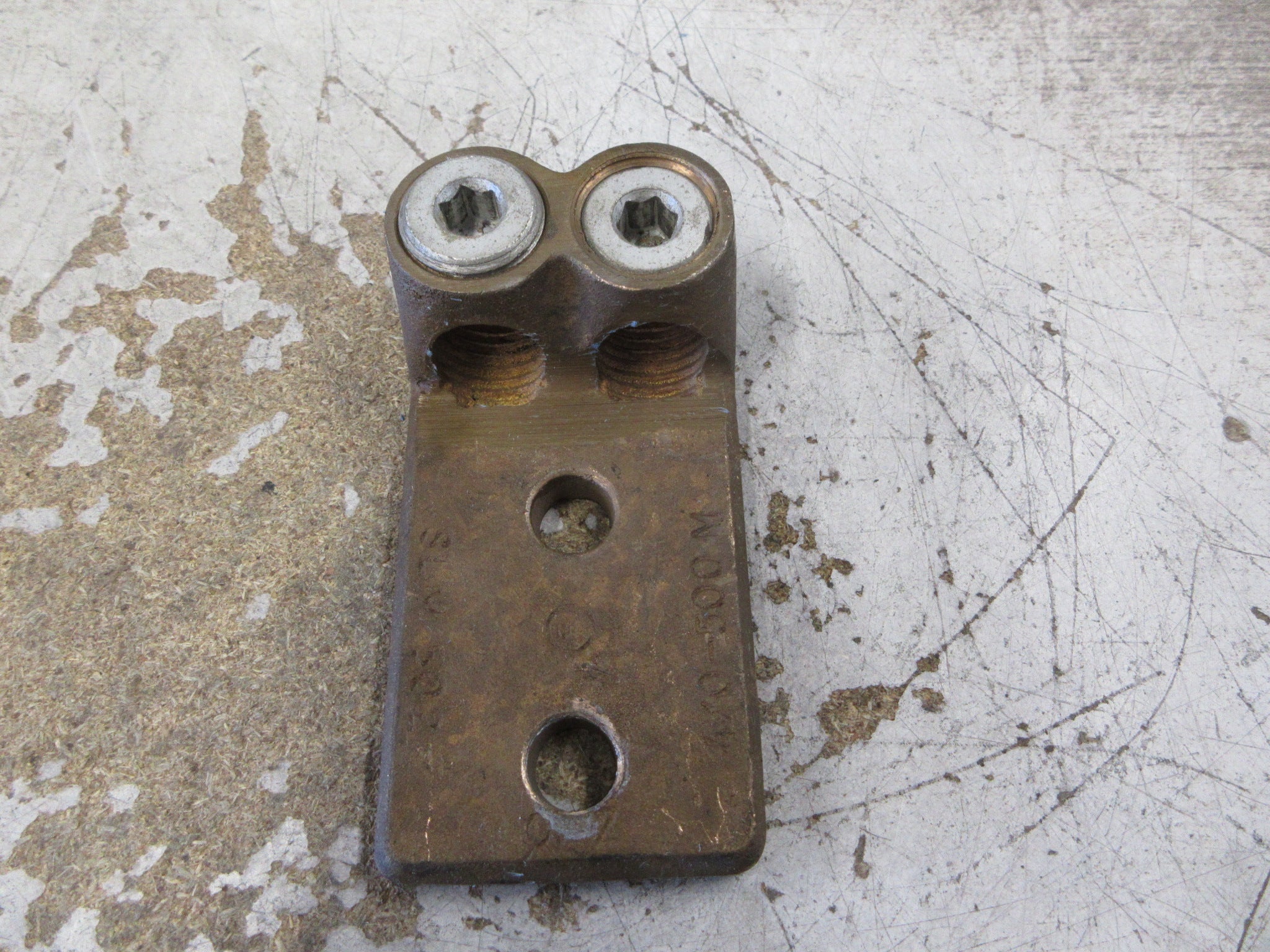 O-Z Gedney Mechanical Lug SLM 502 4/0-500MCM Used