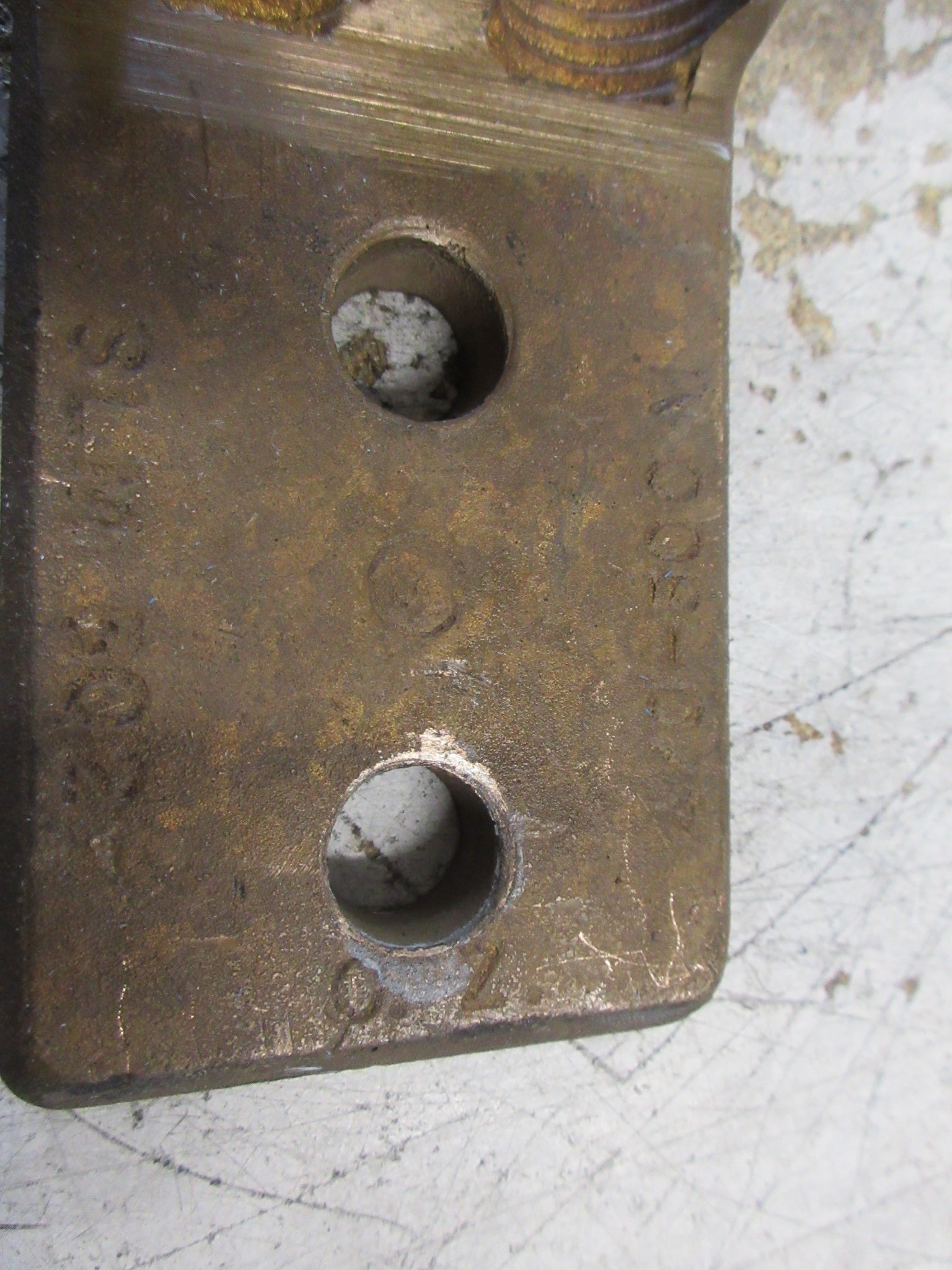 O-Z Gedney Mechanical Lug SLM 502 4/0-500MCM Used