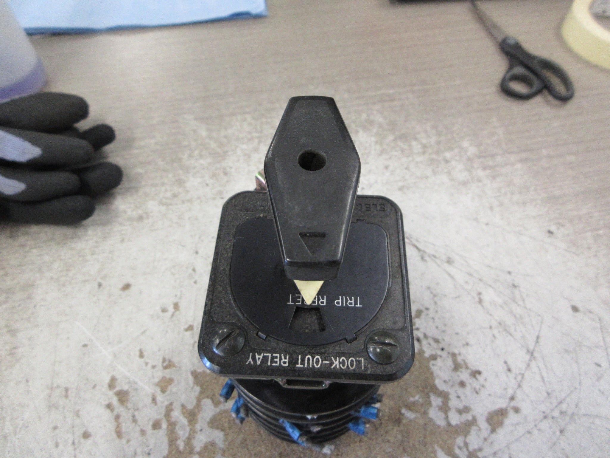 Electroswitch Series 24 Lock-Out Relay Rotary Switch 7804D Used