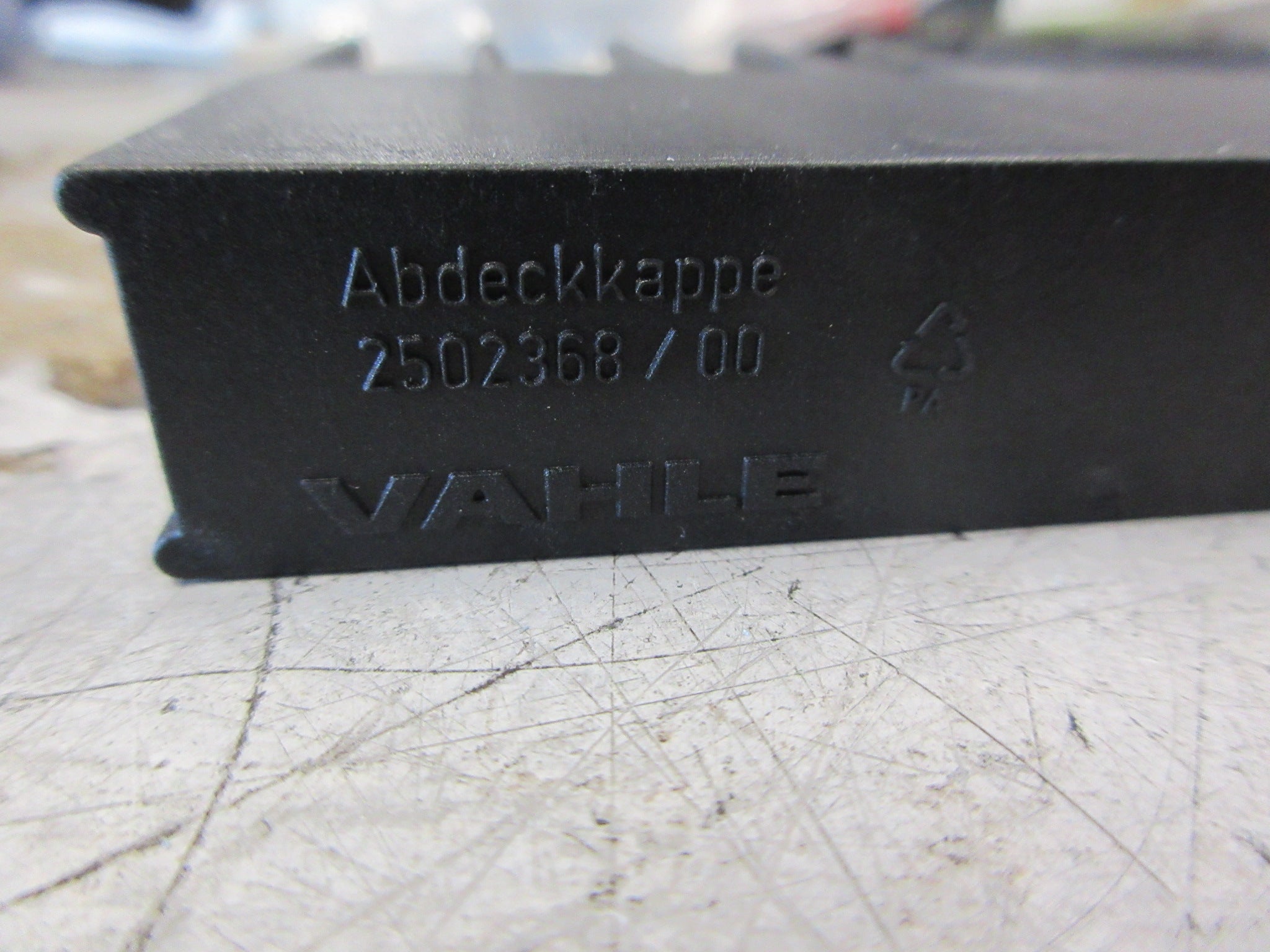 Vahle EK-VES10L Endcap 0780004/00 For VKS 10 New Surplus
