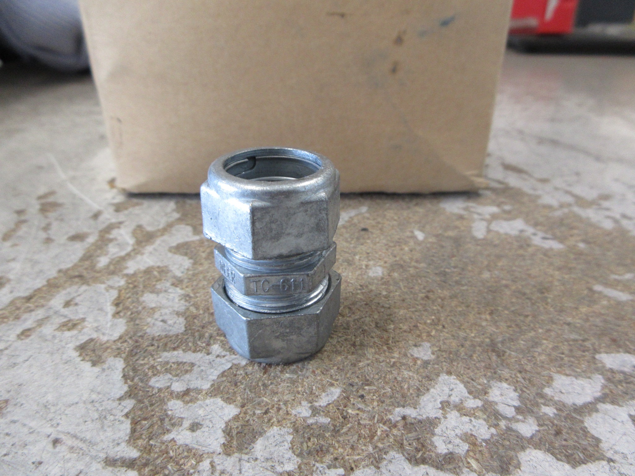 EGS NEER Compression EMT Couplings TC-611 1/2" *Box of 70* New Surplus