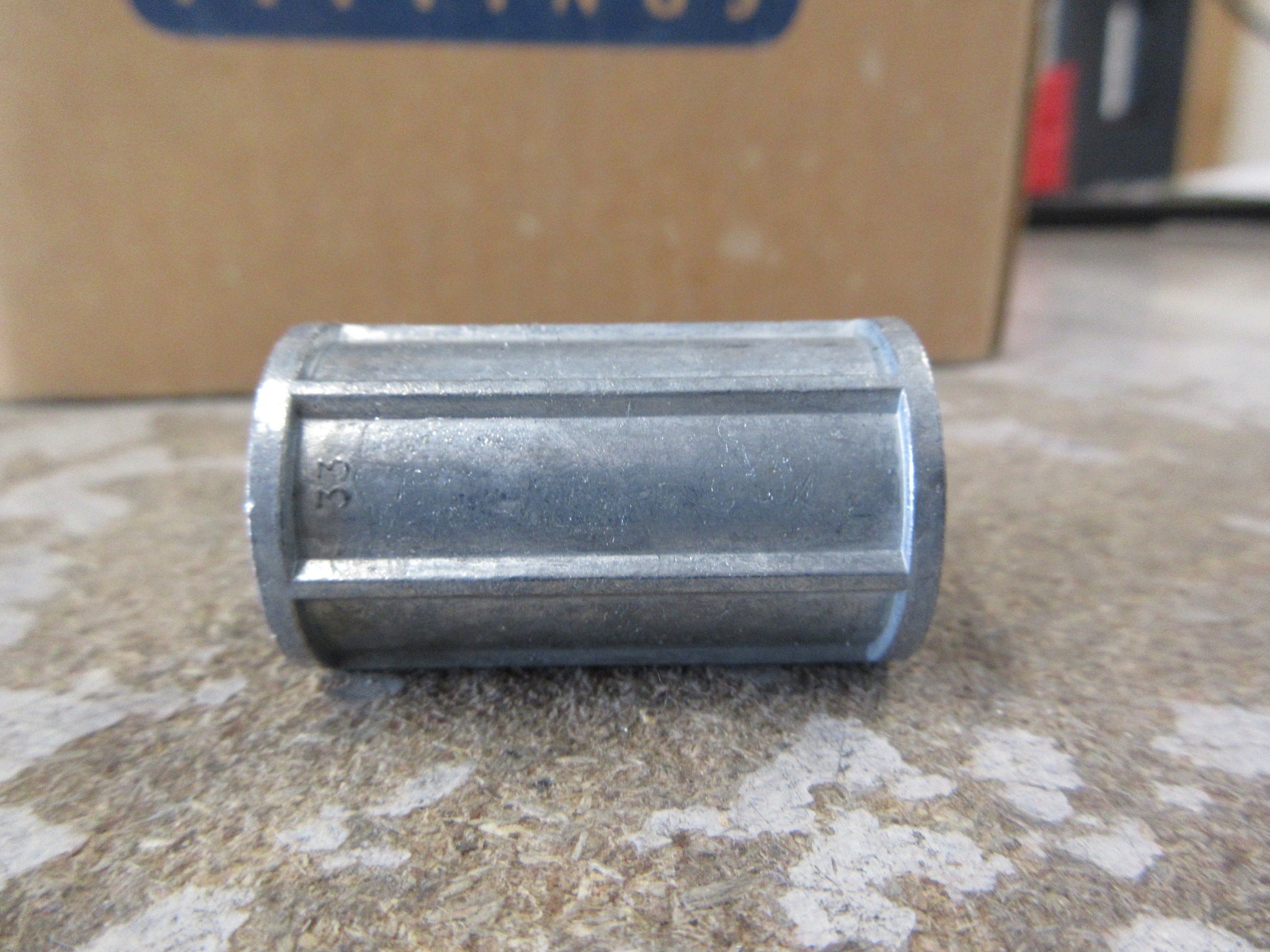 Regal EMT Set Screw Coupling 711 1/2" *Box of 50* New Surplus