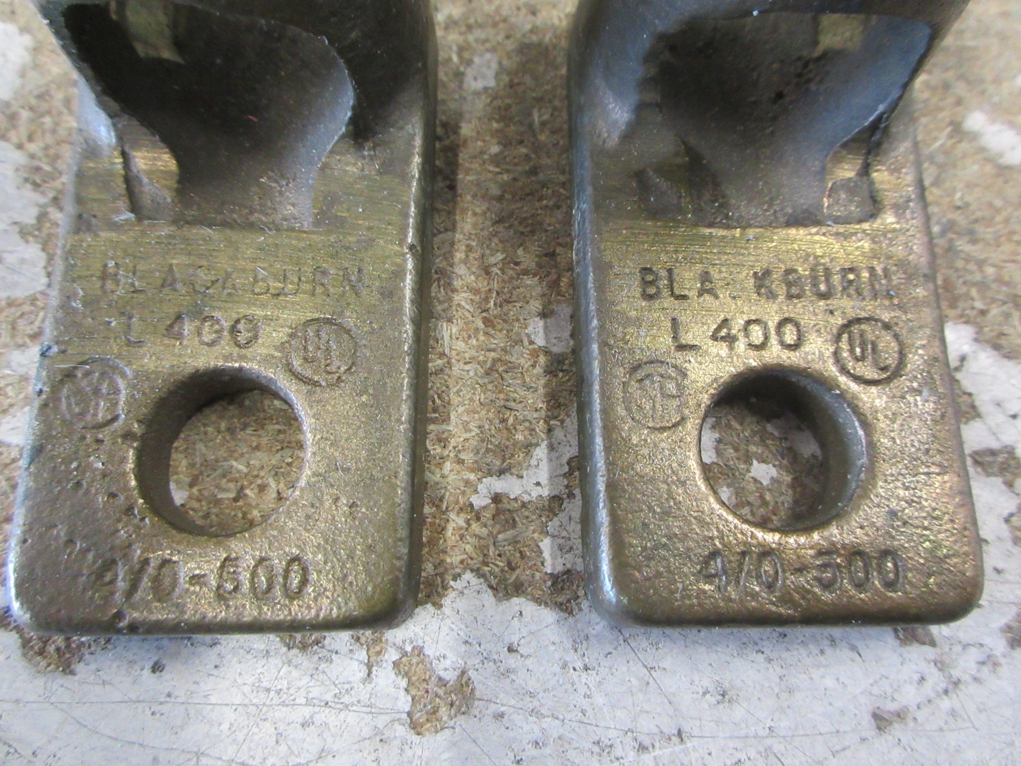 Blackburn Mechanical Lug L400 4/0-500 *Lot of 2* Used