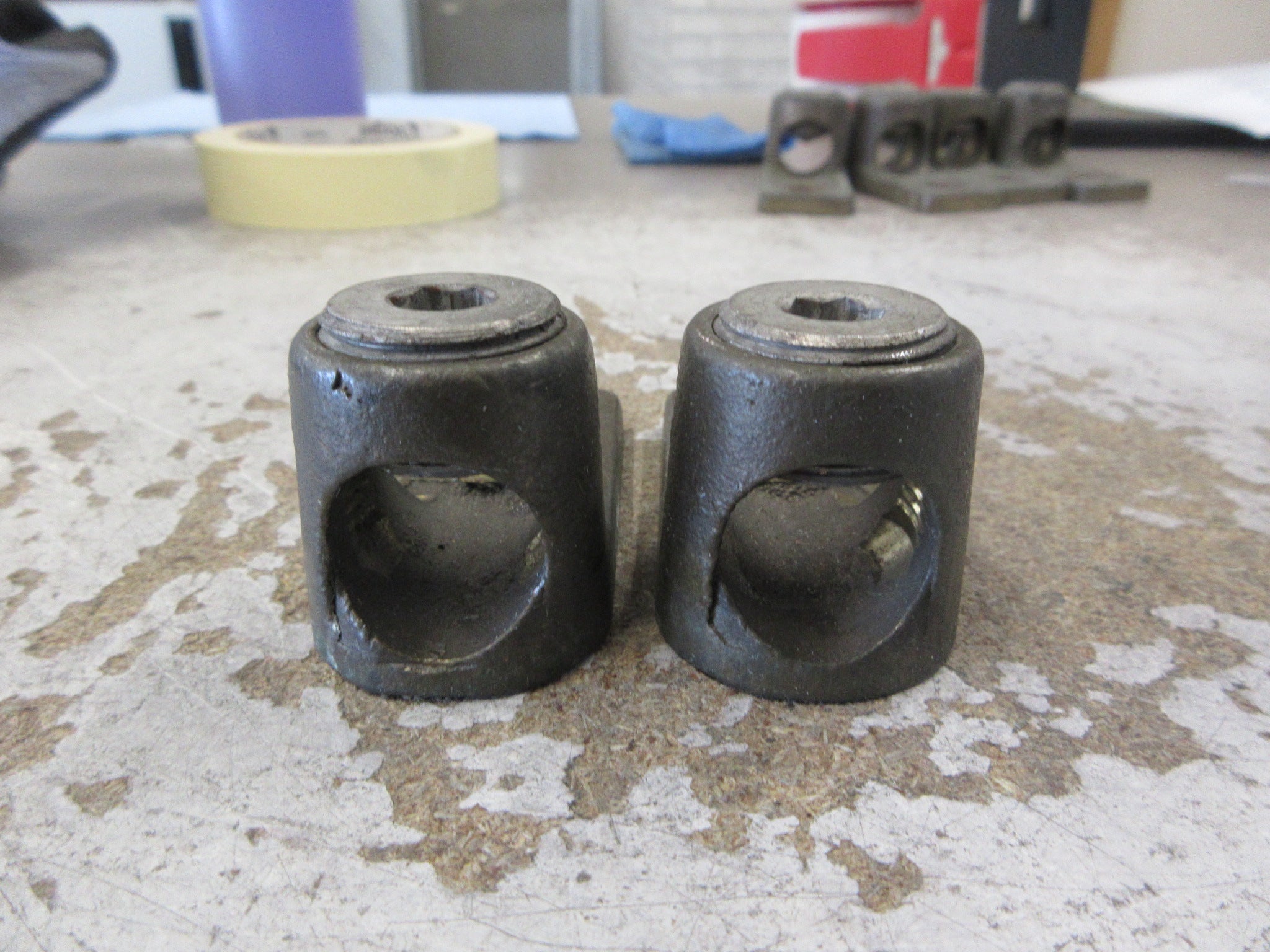 Blackburn Mechanical Lug L400 4/0-500 *Lot of 2* Used
