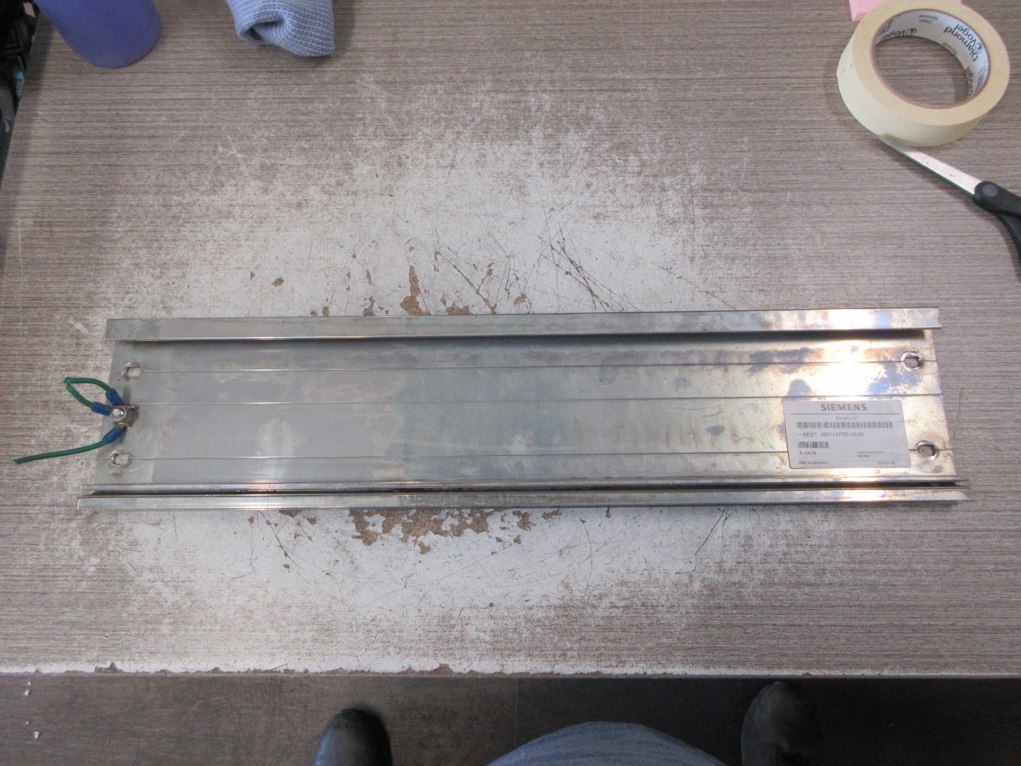 Siemens Simatic S7 Mounting Rail 6ES7 390-1AF30-0AA0 E-Stand: 10 530mm Used