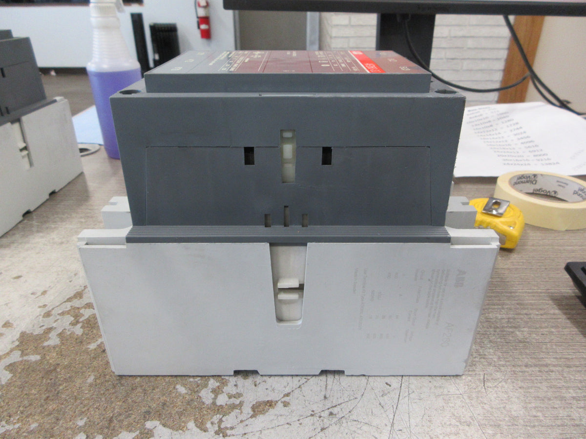 ABB Contactor AF260-30 20-60VDC Coil 350A 600V (1) Aux Contact Used