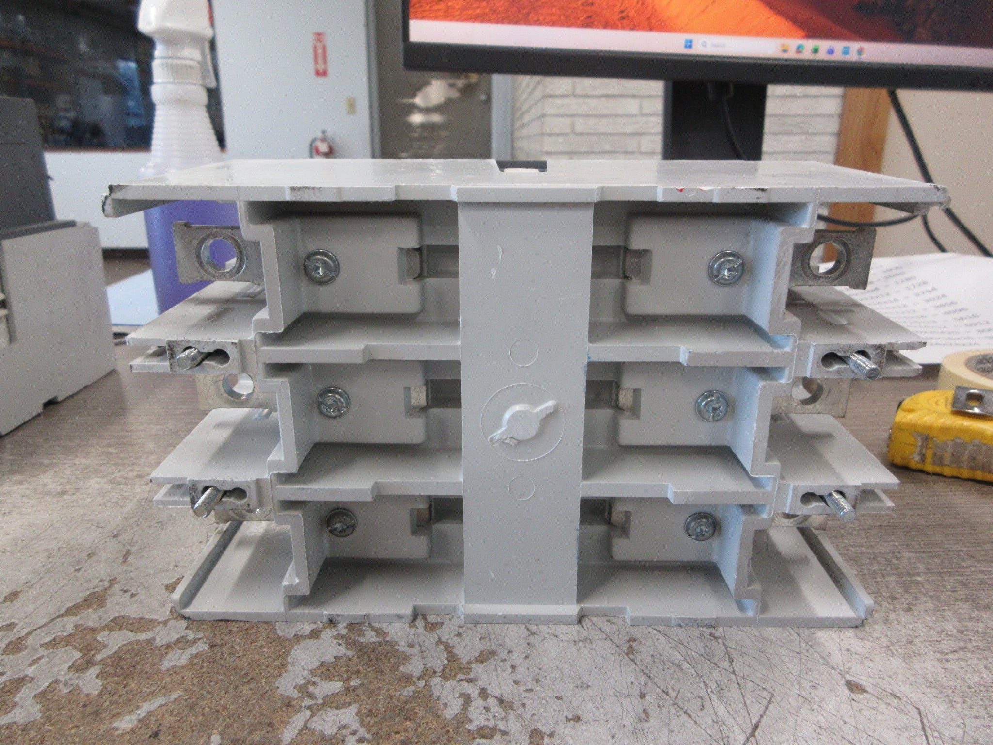 ABB Contactor AF260-30 20-60VDC Coil 350A 600V (1) Aux Contact Used