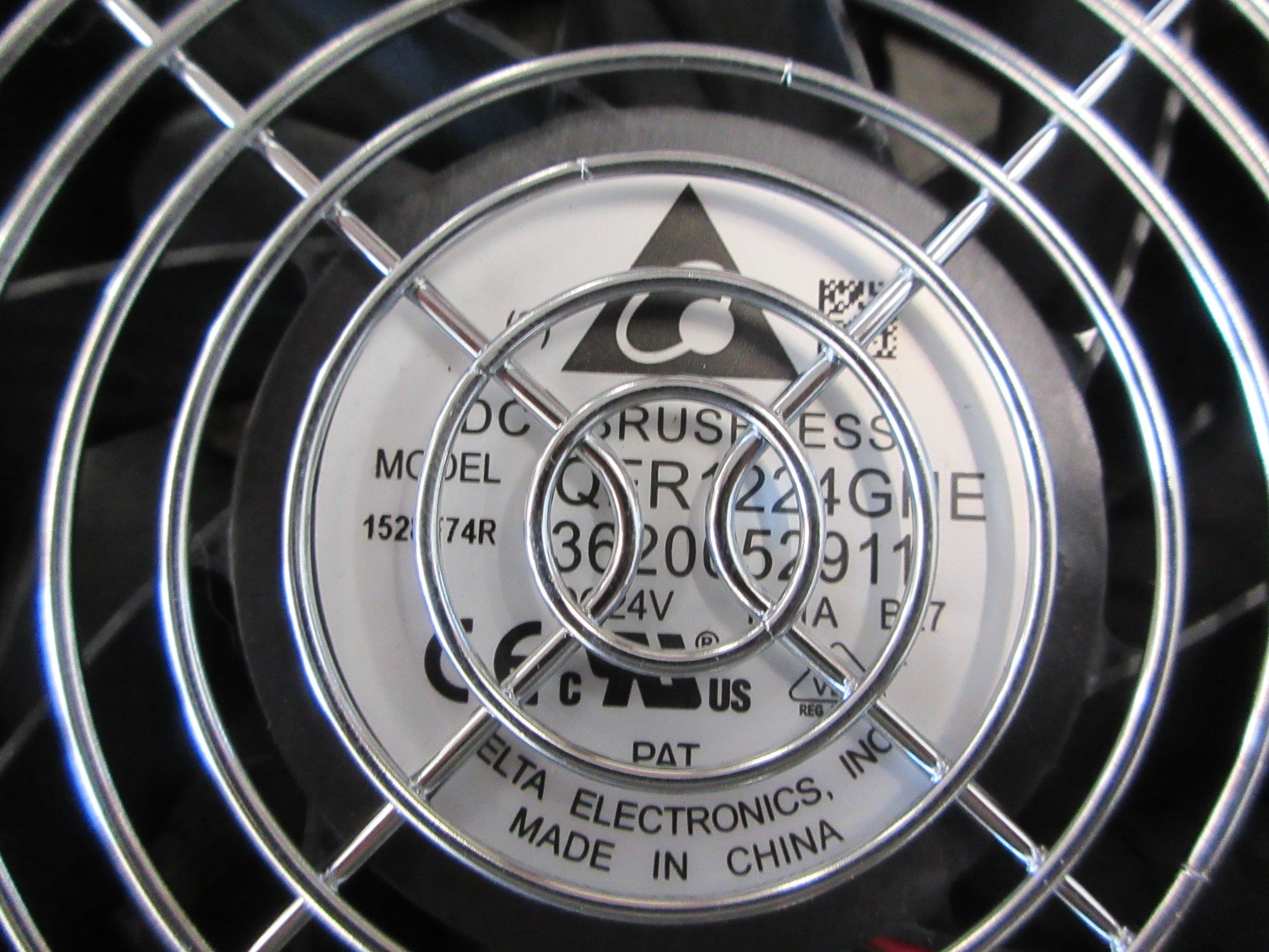 Delta Axial Fan QFR1224GHE 24VDC 1.41A W/Grille Used