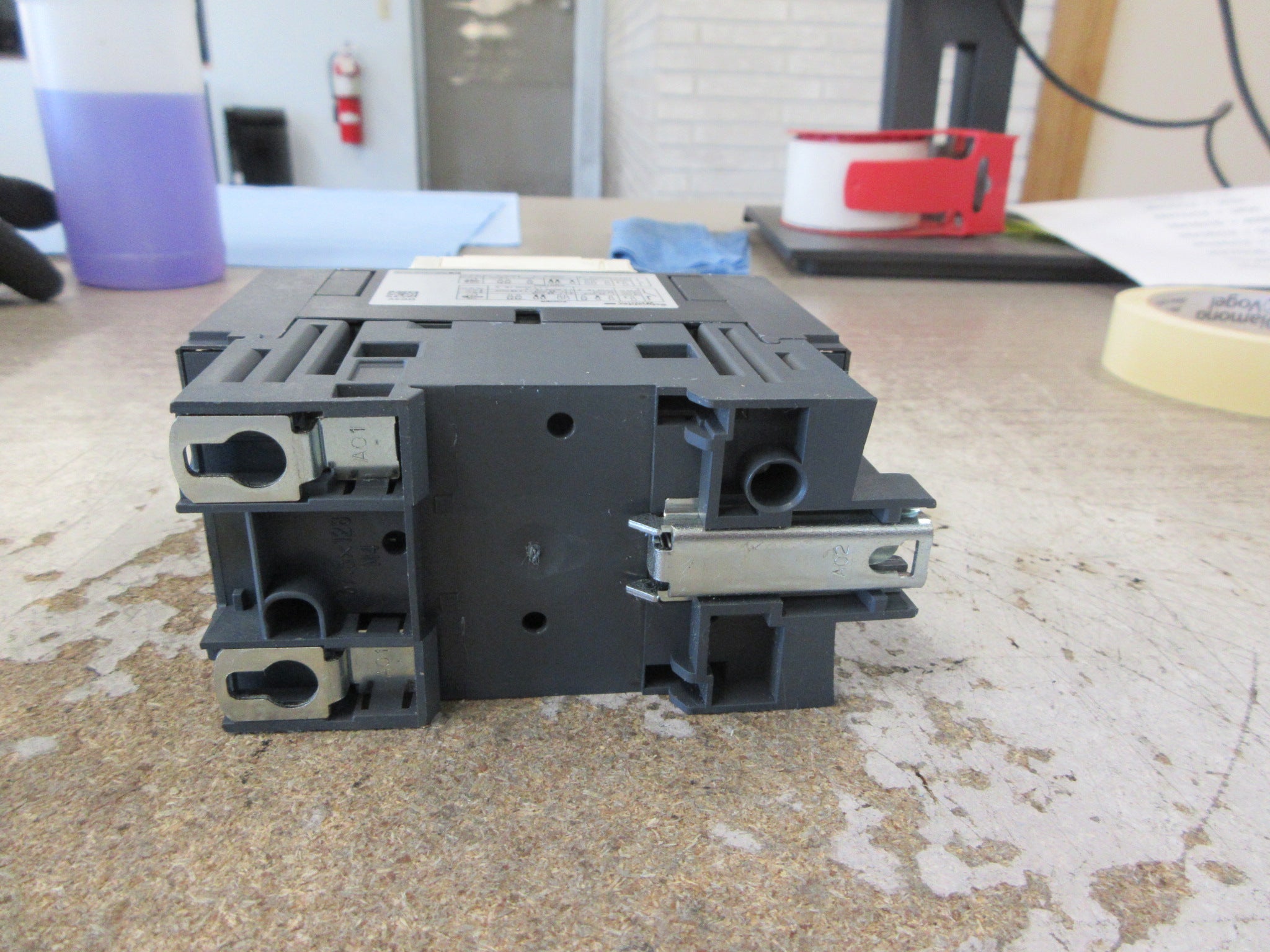 Schneider Electric Contactor LC1D65A 24VDC Coil 80A 600V Used