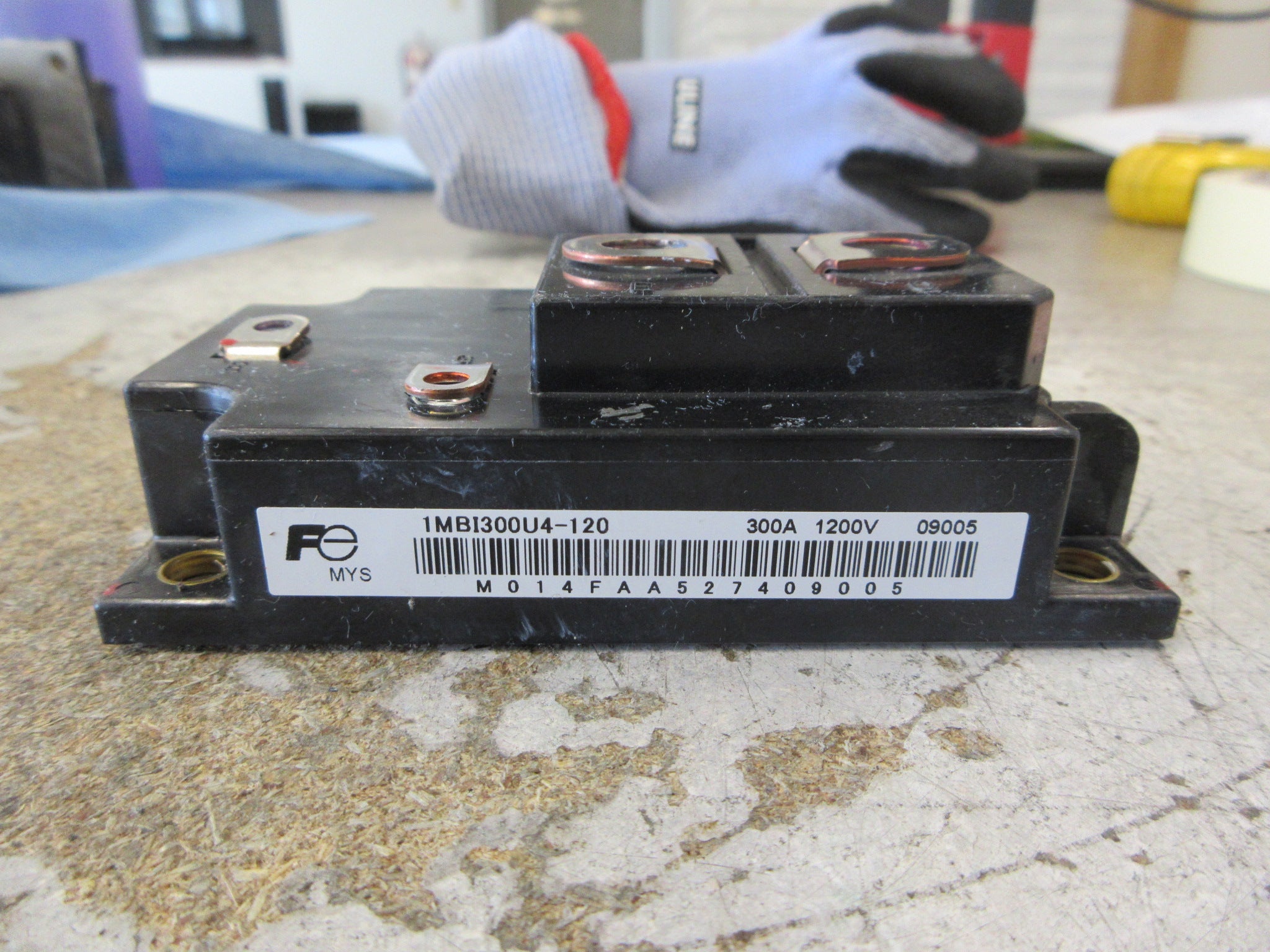 Fuji Electric IGBT Module 1MBI300U4-120 300A 1200V Used