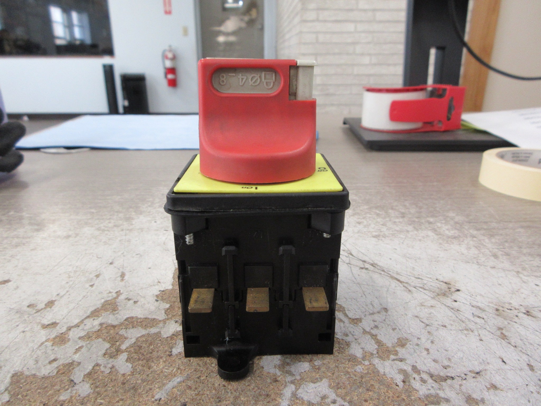 Schneider Electric Disconnect Switch V3 63A 600V Used