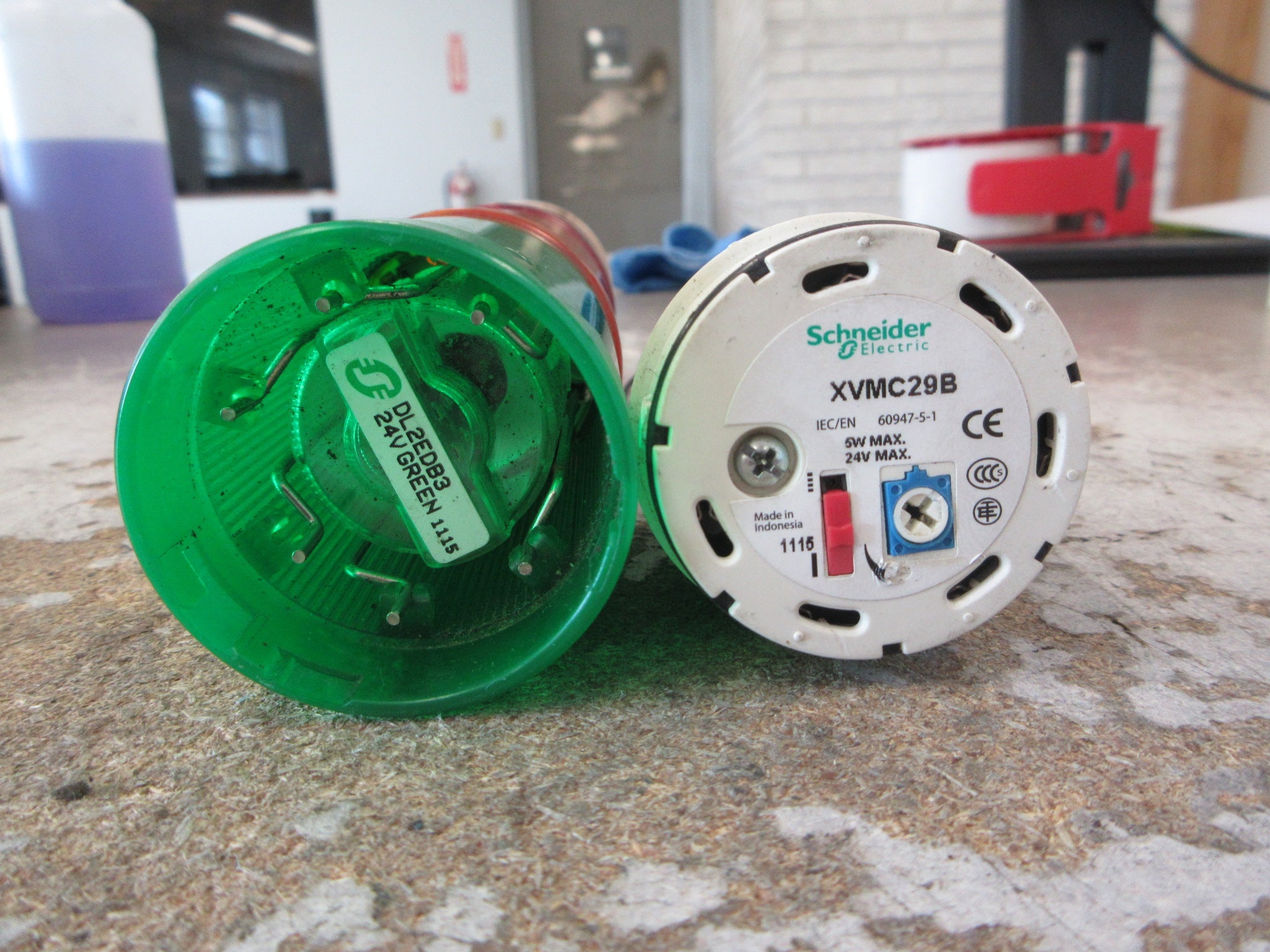 Schneider Electric Light Stack XVMC29B 24V 5W Green/Amber/Red Used