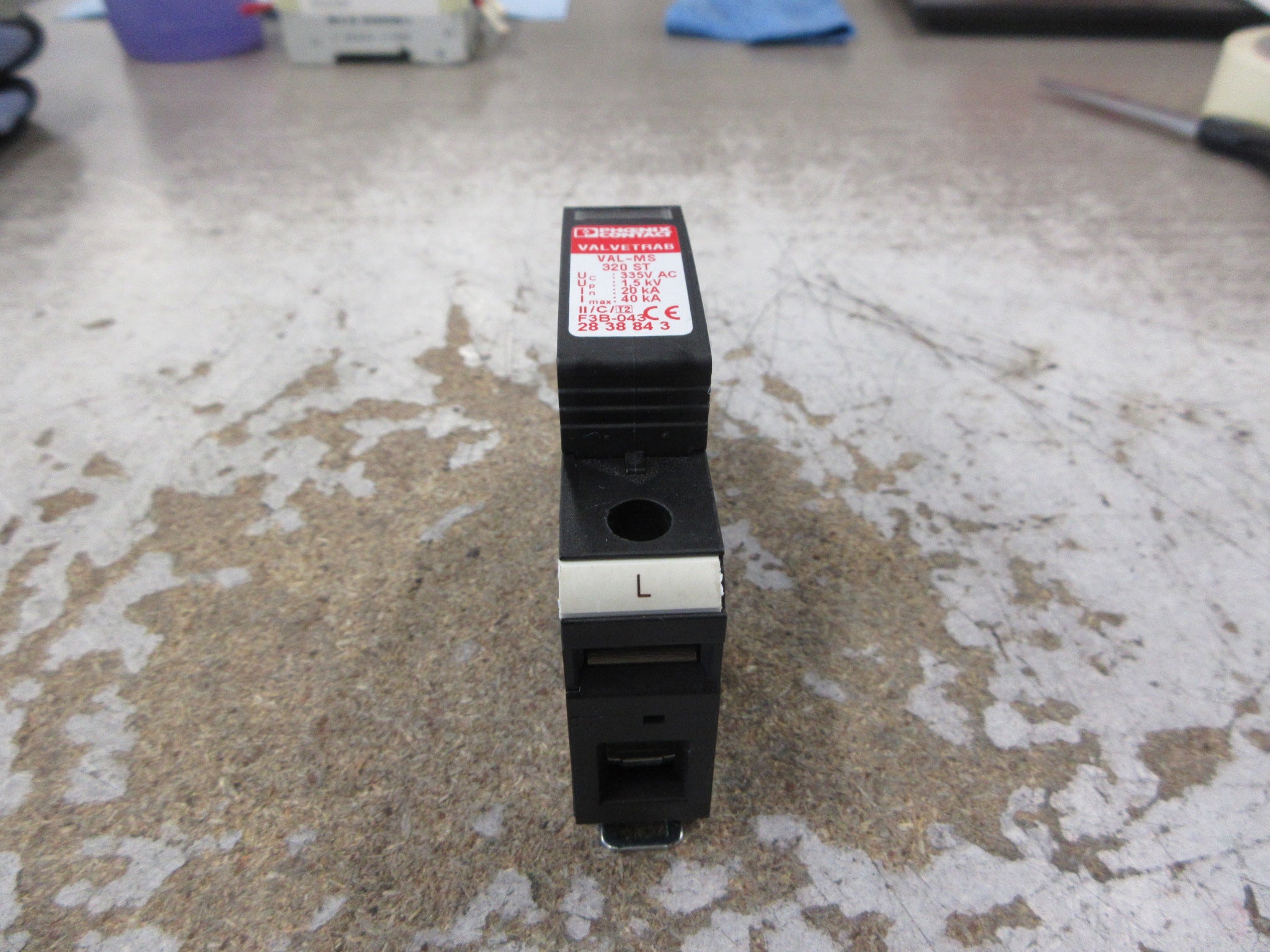 Phoenix Contact Valvetrab Surge Arrester 28 38 84 3 335VAC VAL-MS 320 ST Used