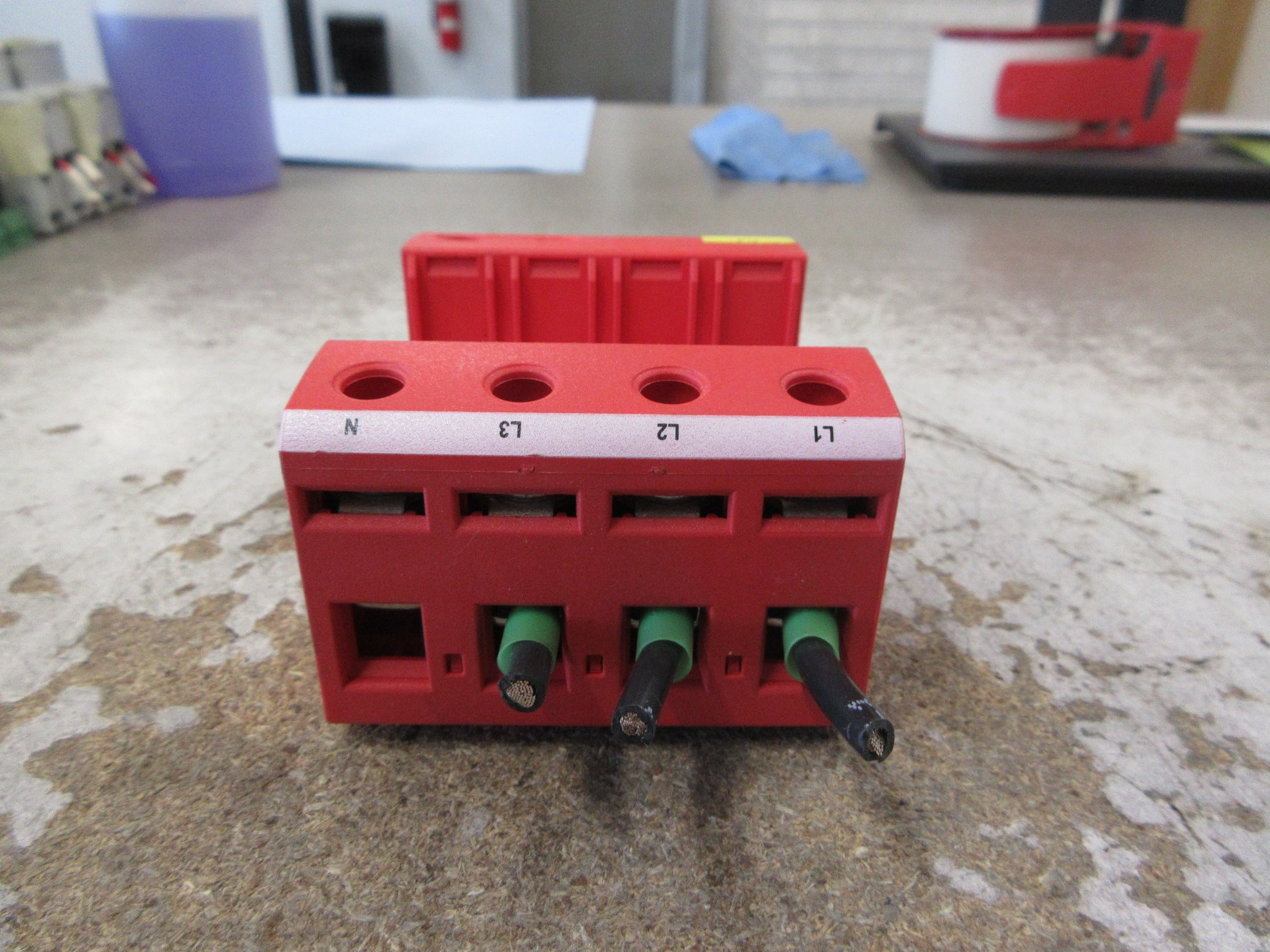 Dehn DEHNguard Surge Arrester Base 908 346 200kA DG MU 3PY 480 4W+GR Used