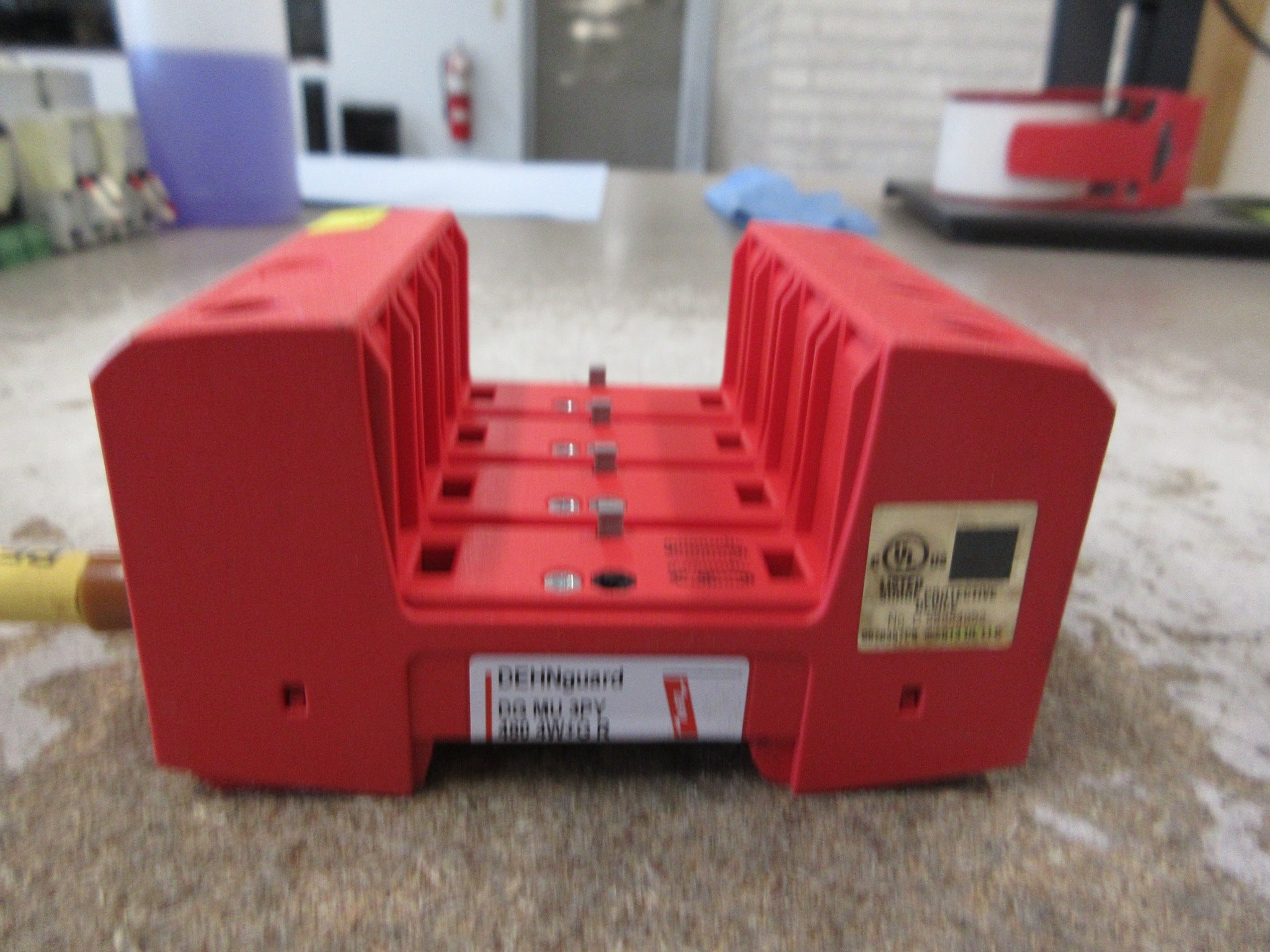 Dehn DEHNguard Surge Arrester Base 908 346 200kA DG MU 3PY 480 4W+GR Used