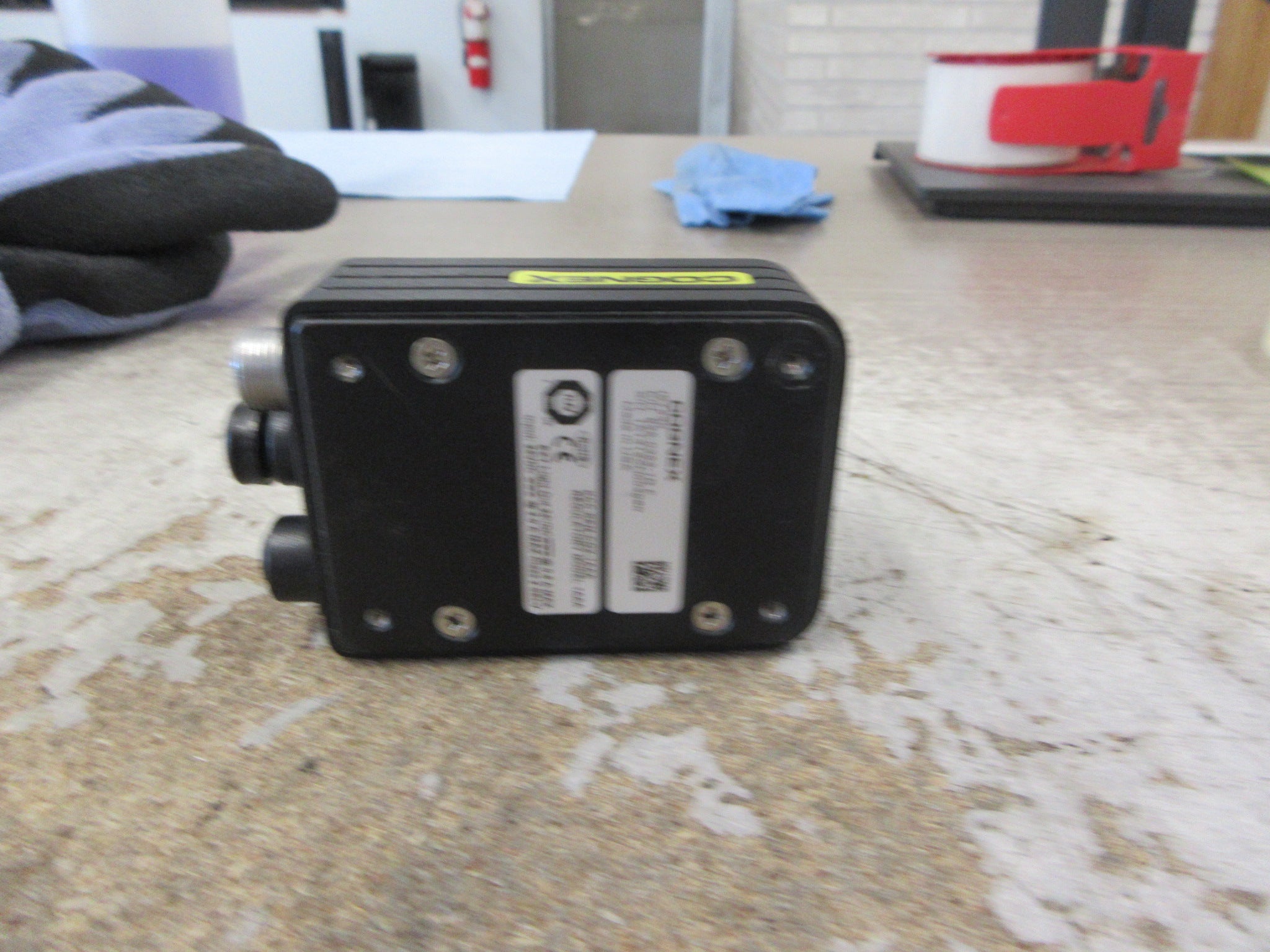 Cognex In-Sight 7000 IS7230 Vision System 825-0352-1RF 24VDC Used
