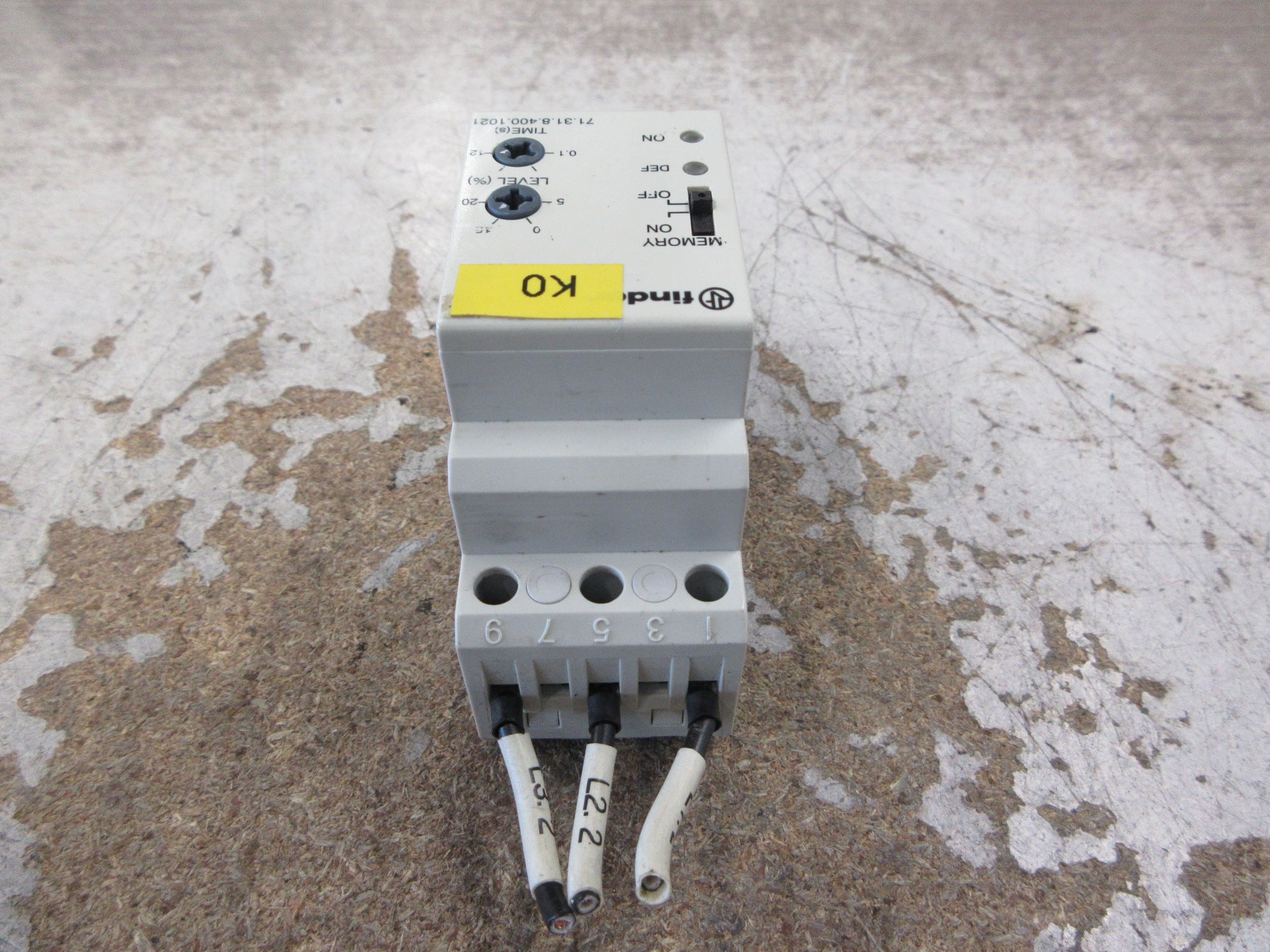 Finder Voltage Monitoring Relay 71.31.8.400.1021 Used