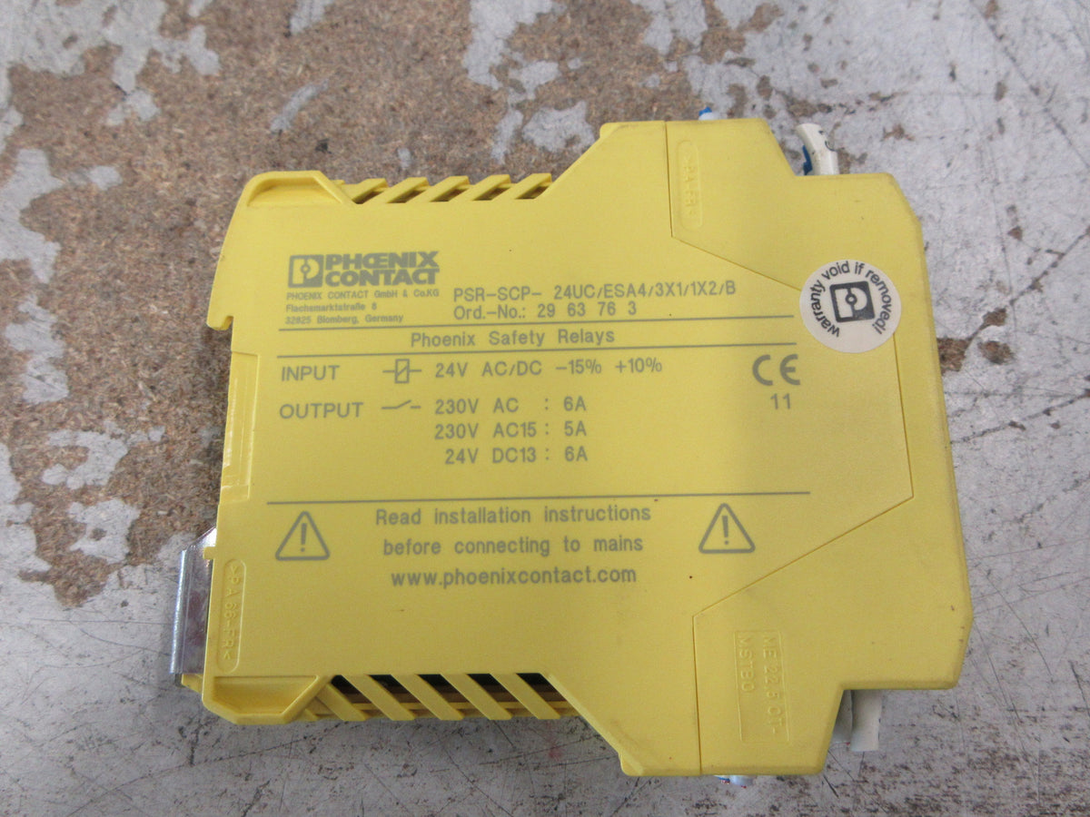 Phoenix Contact Safety Relay 2963763 PSR-SCP-24UC/ESA4/3X1/1X2/B Used