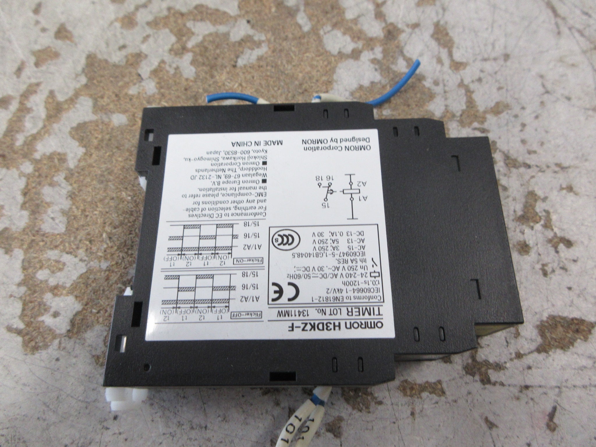 Omron Timer H3DKZ-F Range: 0.1 sec-1200 hrs Used