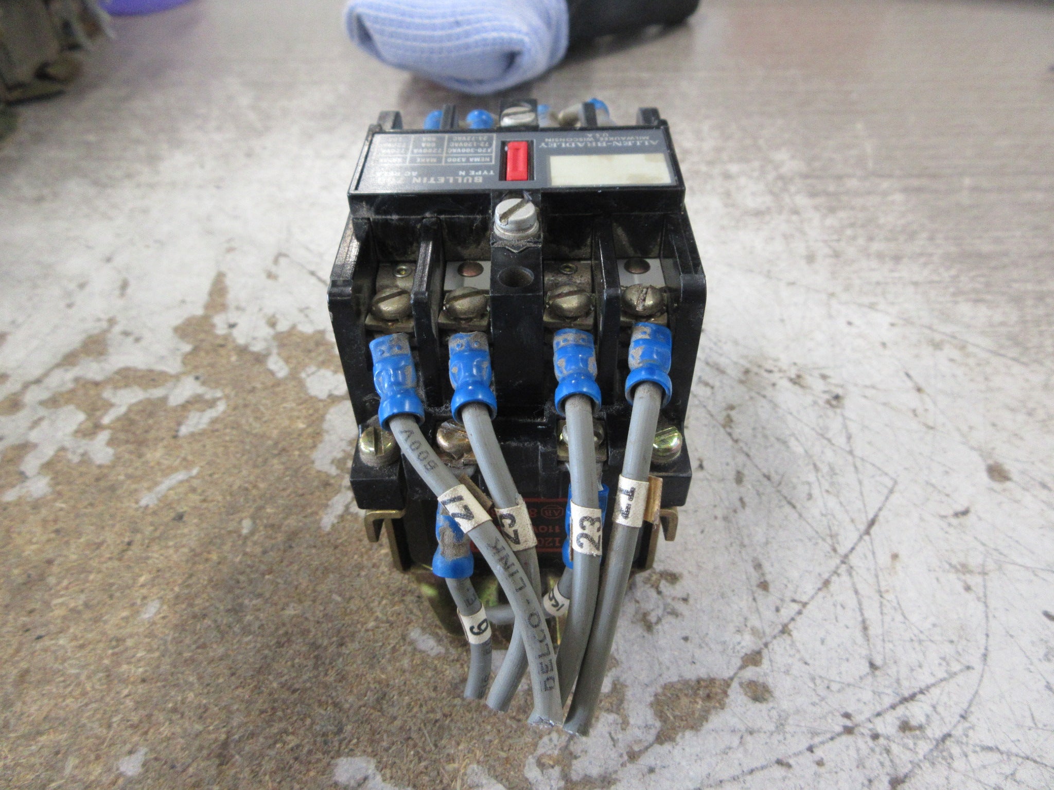 Allen-Bradley AC Relay 700-N400A1 Ser. C 120V Coil Used