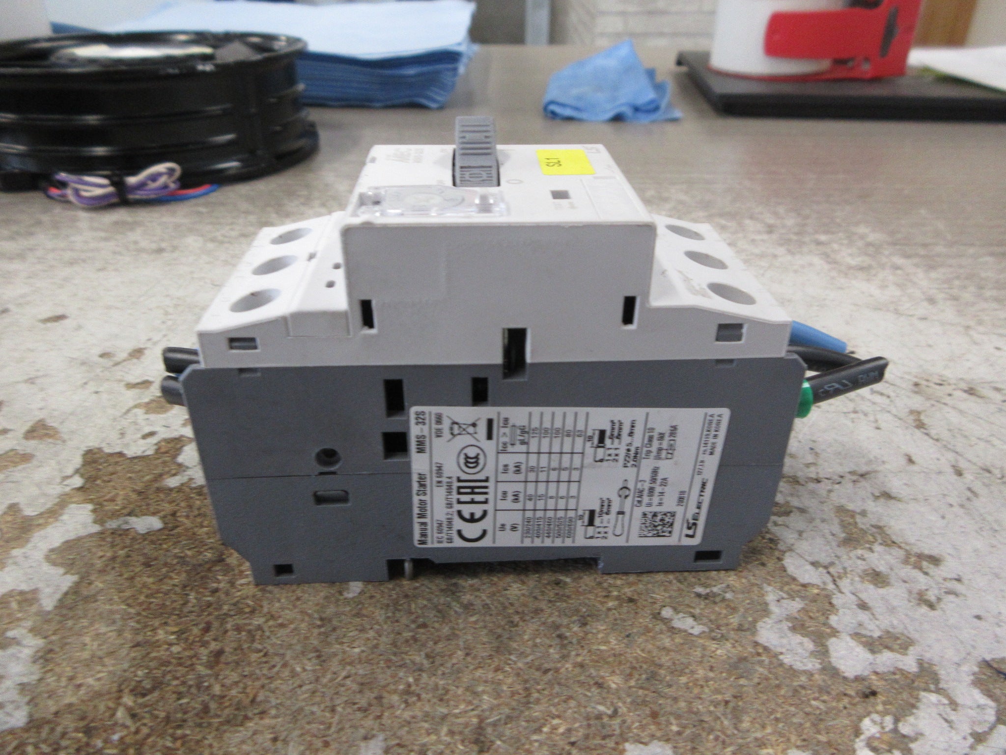 LS Meta MEC Manual Starter MMS-32S Trip: 14-22A *Broken DIN-Rail Mount* Used