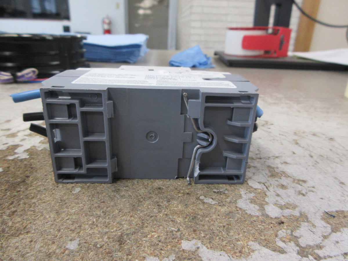LS Meta MEC Manual Starter MMS-32S Trip: 14-22A *Broken DIN-Rail Mount* Used