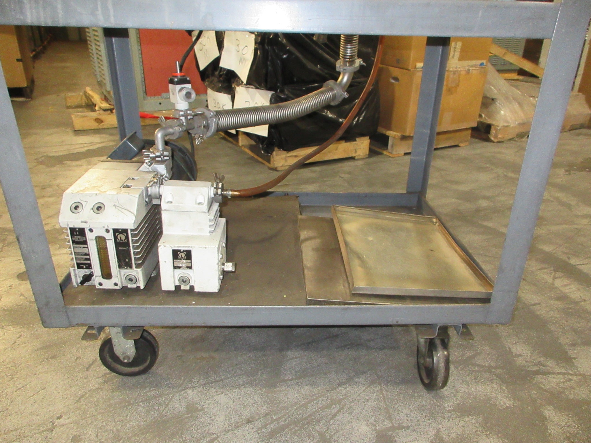 Blue M Vacuum Oven POM-16VC-2 240V 1Ph 60Hz Temp: 500°F Pump: D8B 91256-2 Used