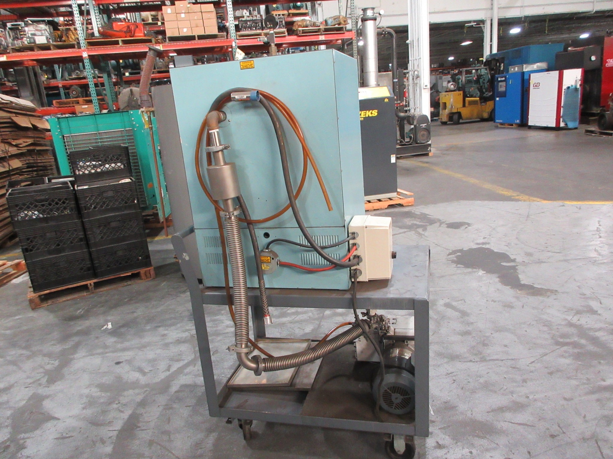 Blue M Vacuum Oven POM-16VC-2 240V 1Ph 60Hz Temp: 500°F Pump: D8B 91256-2 Used