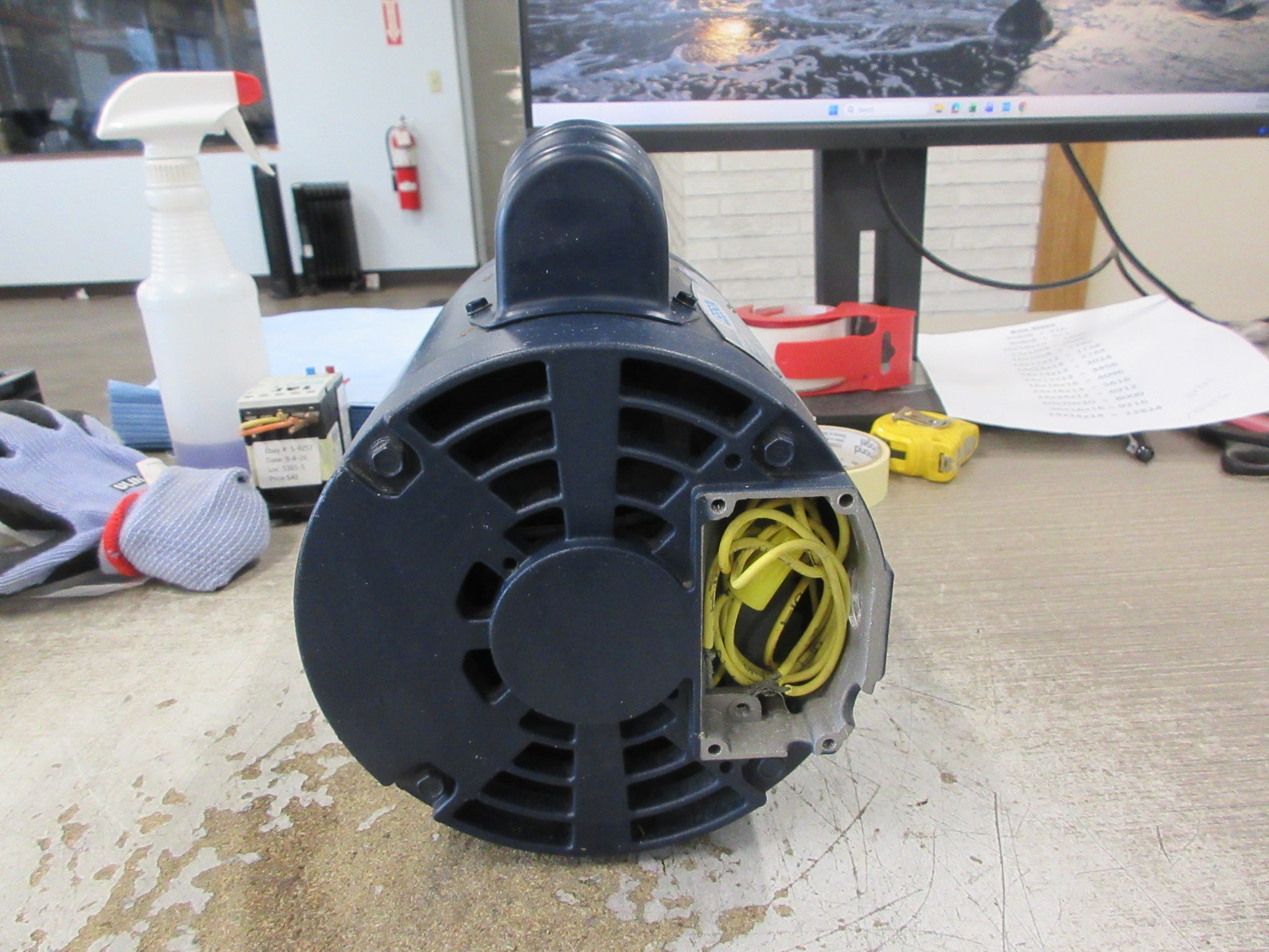 Leeson Motor A6C17DB1H 1HP 115V 1725 RPM FR: E56 ENCL: D.P Used
