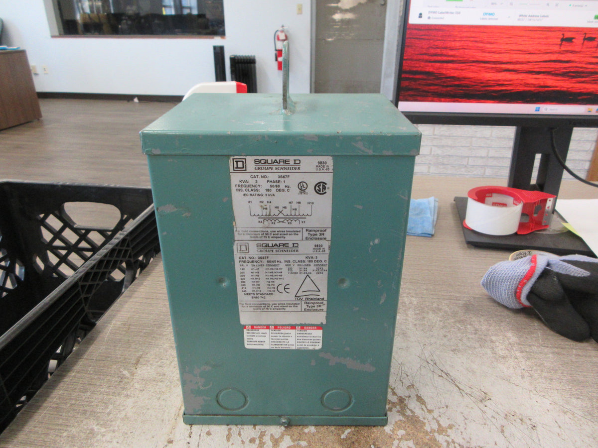 Square D 3R Transformer 3S67F 3KVA Pri: 190-440V Sec: 110/220V 1Ph 50/60Hz Used