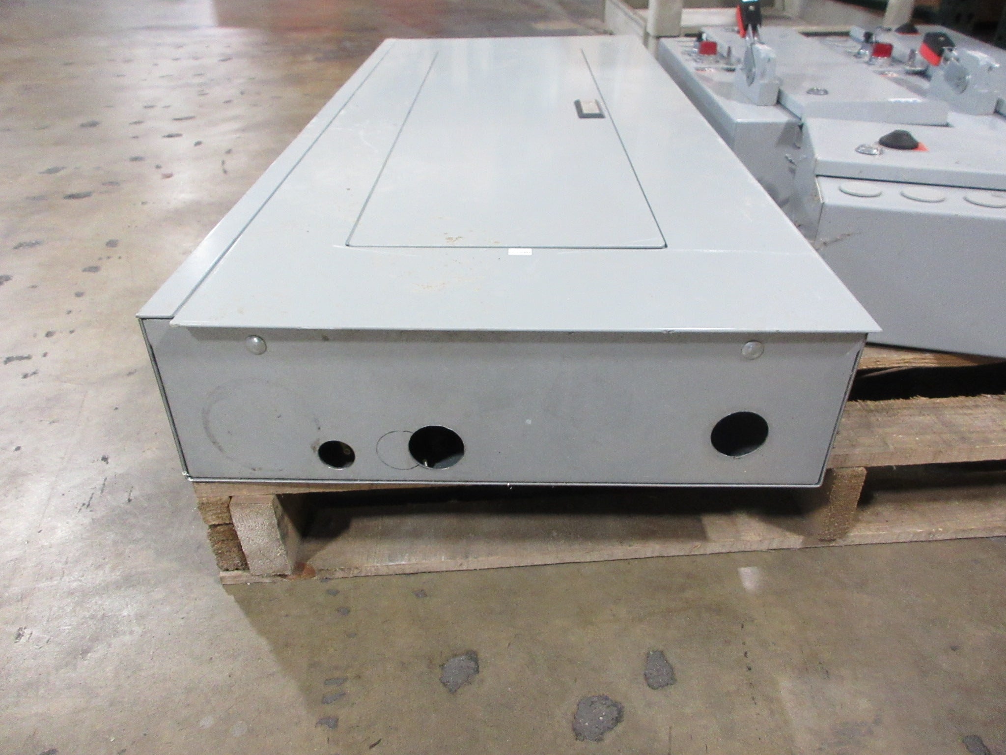 Eaton Main Breaker Circuit Breaker Panel PRL2A 100A Main 100A Max Used