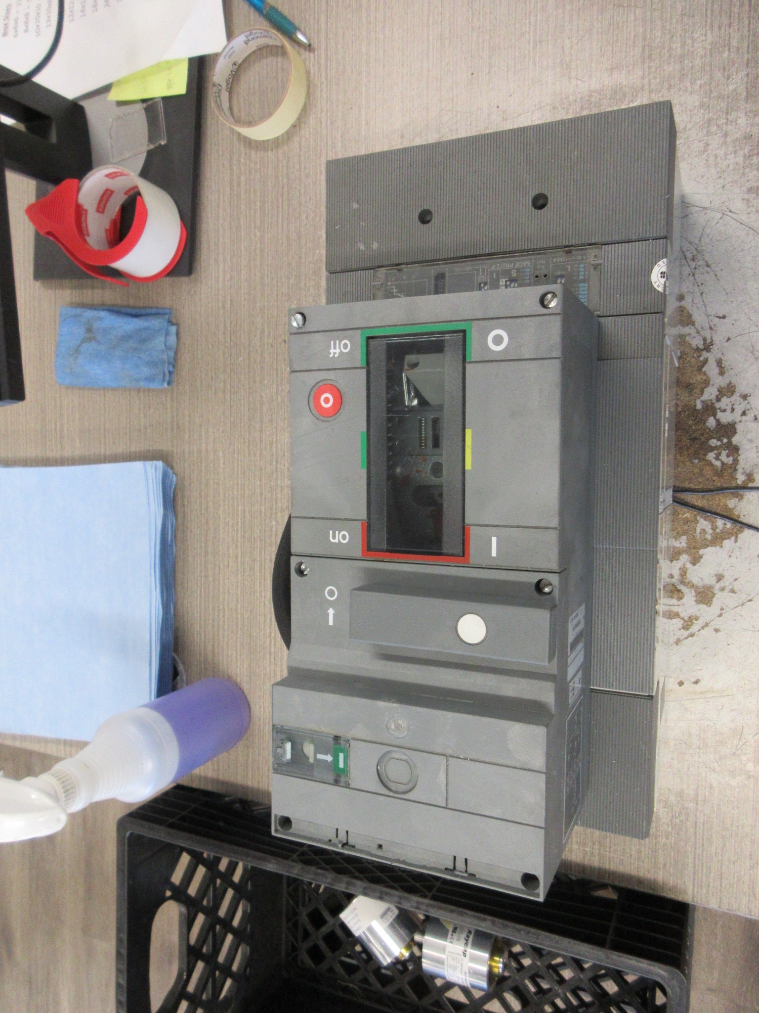 ABB Isomax S7 Circuit Breaker PR212/P 1200A 220V Shunt Trip W/Aux Switch Used