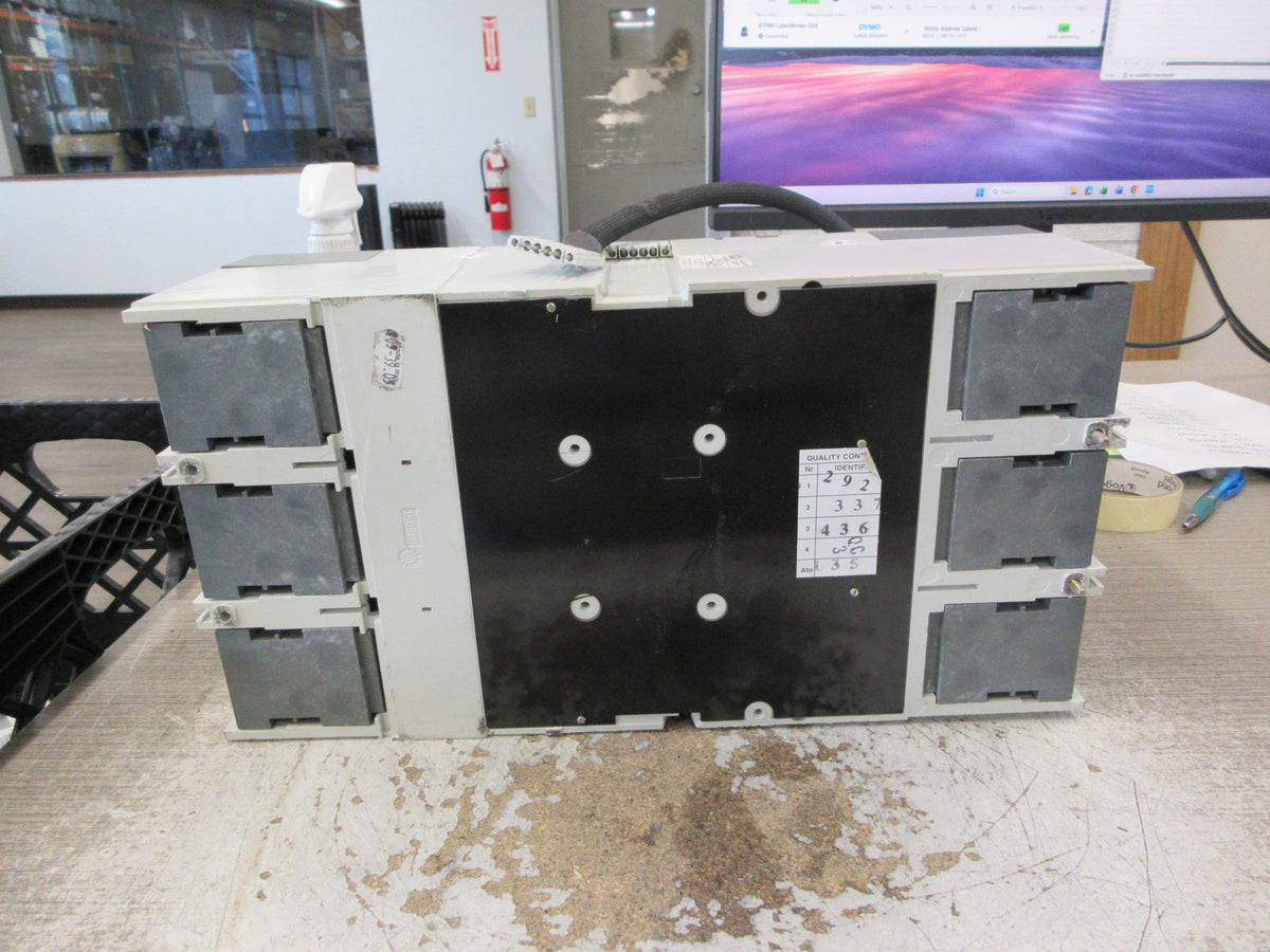 ABB Isomax S7 Circuit Breaker PR212/P 1200A 220V Shunt Trip W/Aux Switch Used