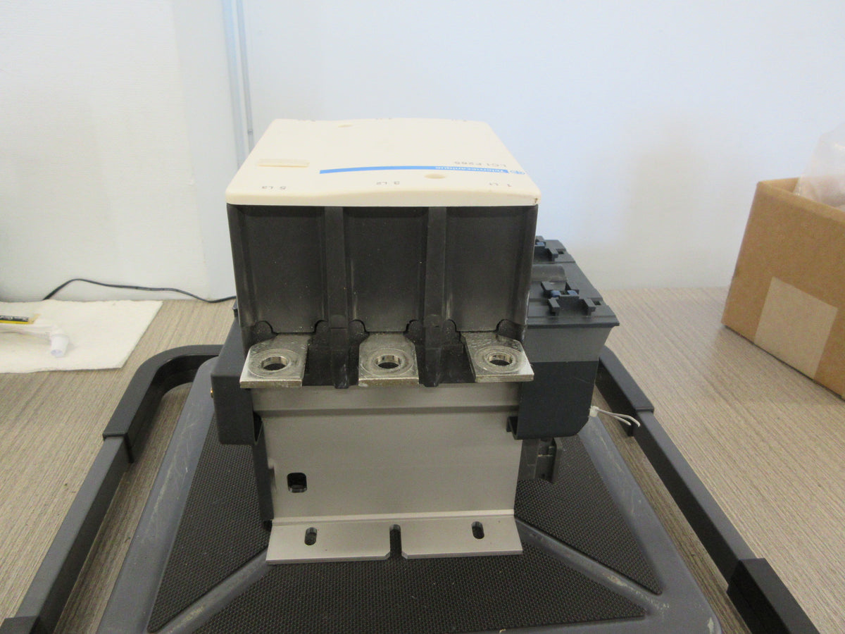 Telemecanique Contactor LC1F265 480-500V Coil 40-400 Hz 285A 600V Used