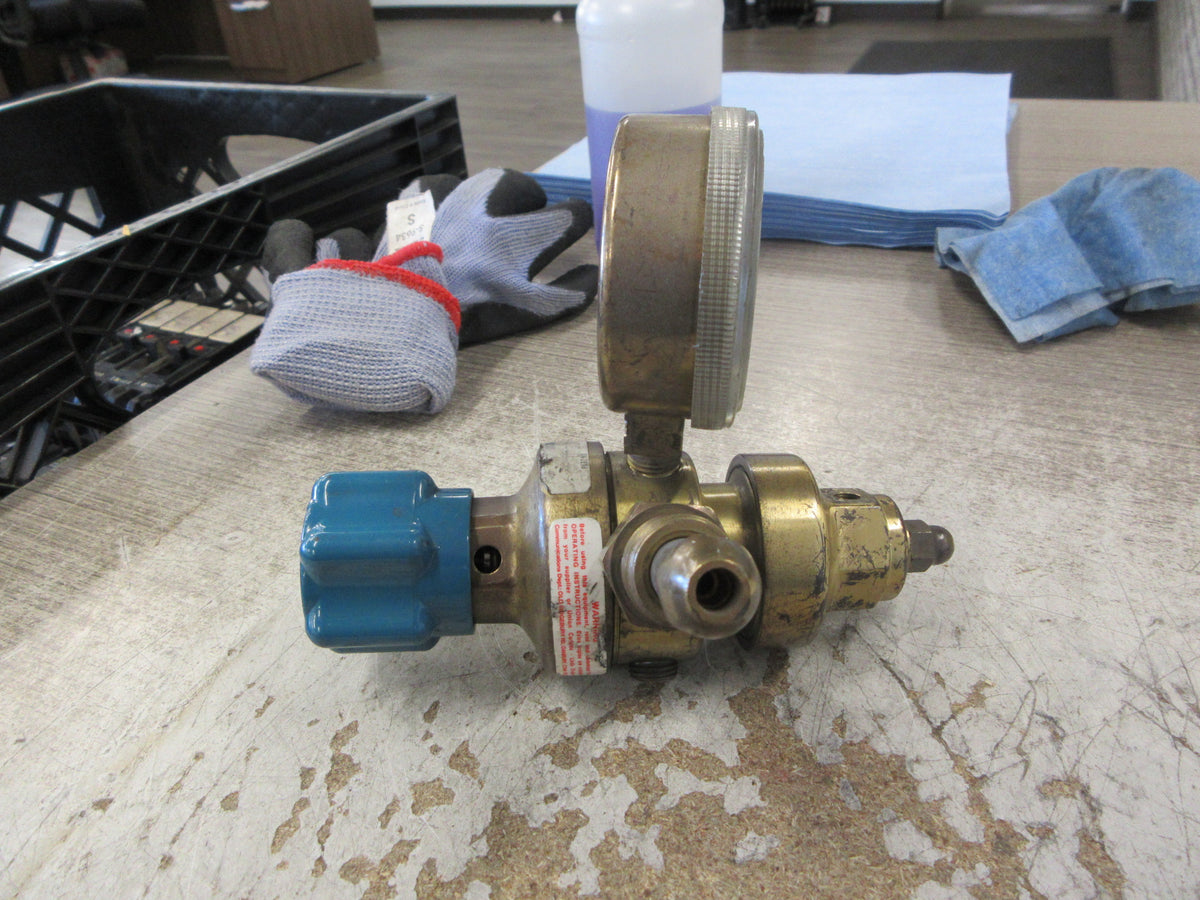 Linde Gas Regulator U2E 5 25-500 Range: 0-4000 PSI Used