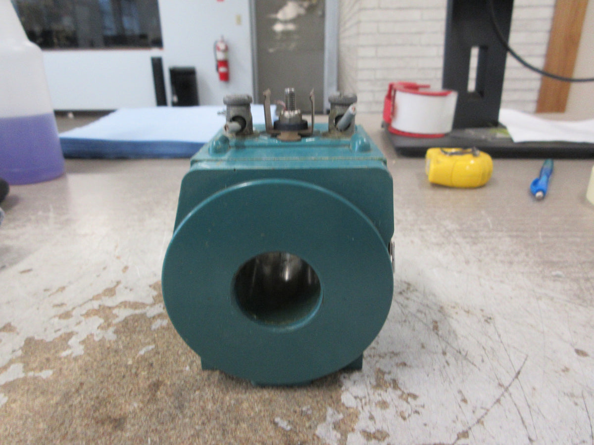 Astra Current Transformer AA-10 Ratio 200:5A 60Hz 600V 10KV BIL Used