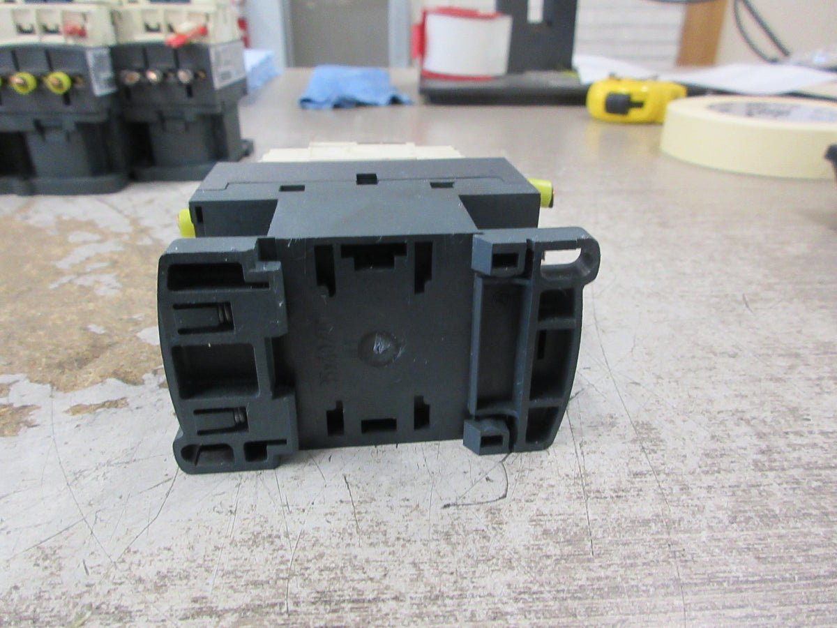 Telemecanique Contactor LC1 D18 24V Coil 32A 600V Used